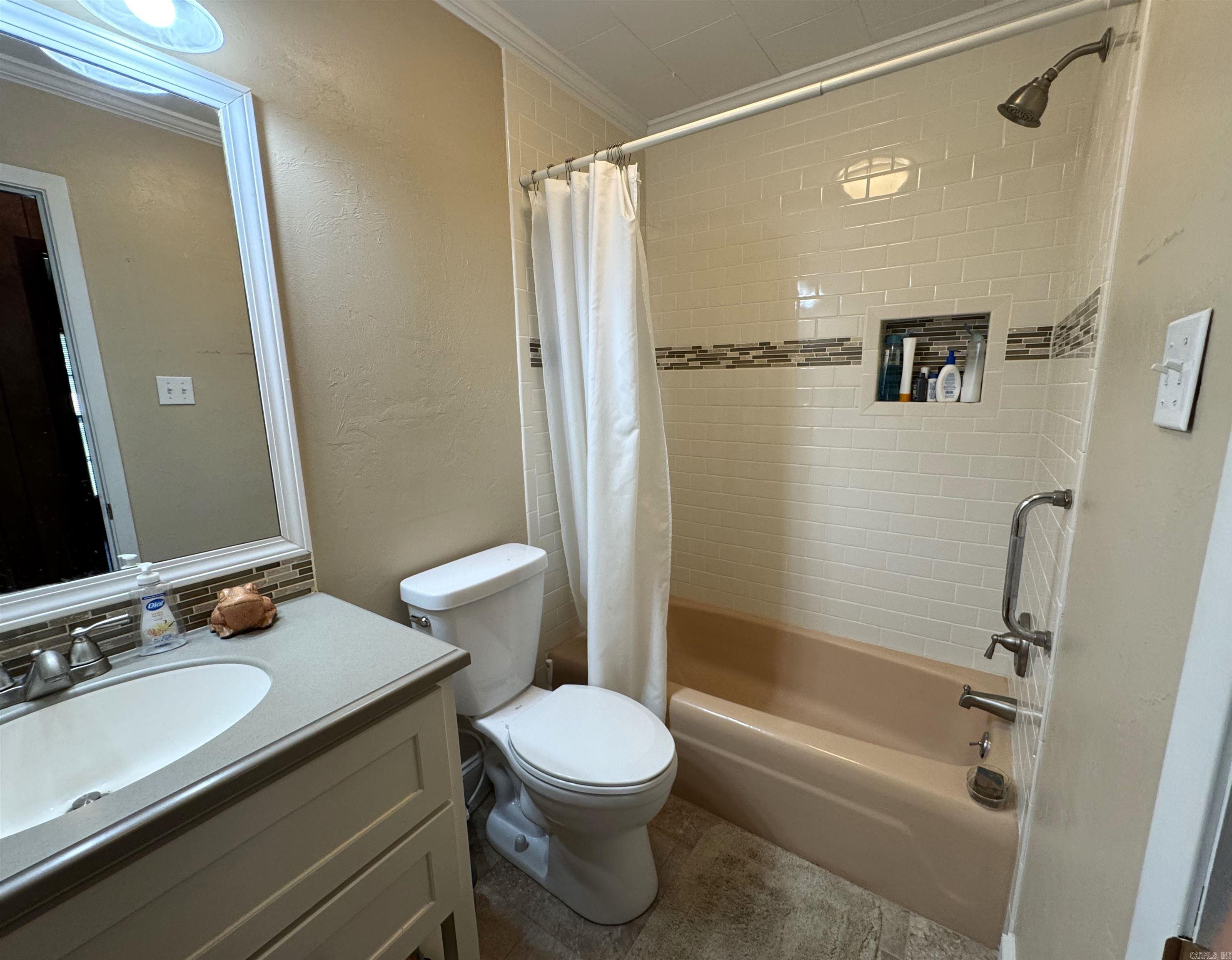 937 Homecrest Drive Piggott, AR 72454