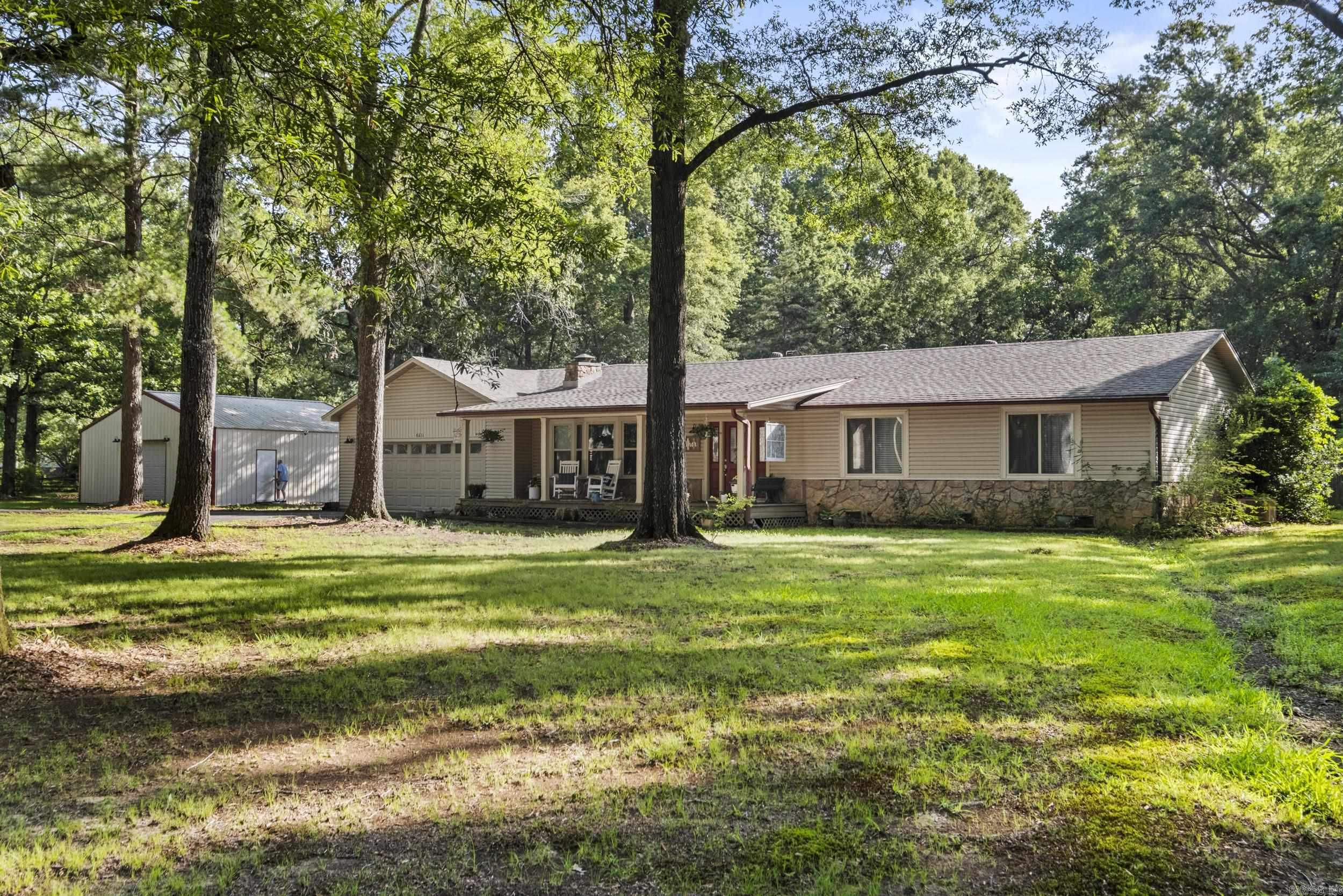 8611 Yellow Oak Drive — photo 3