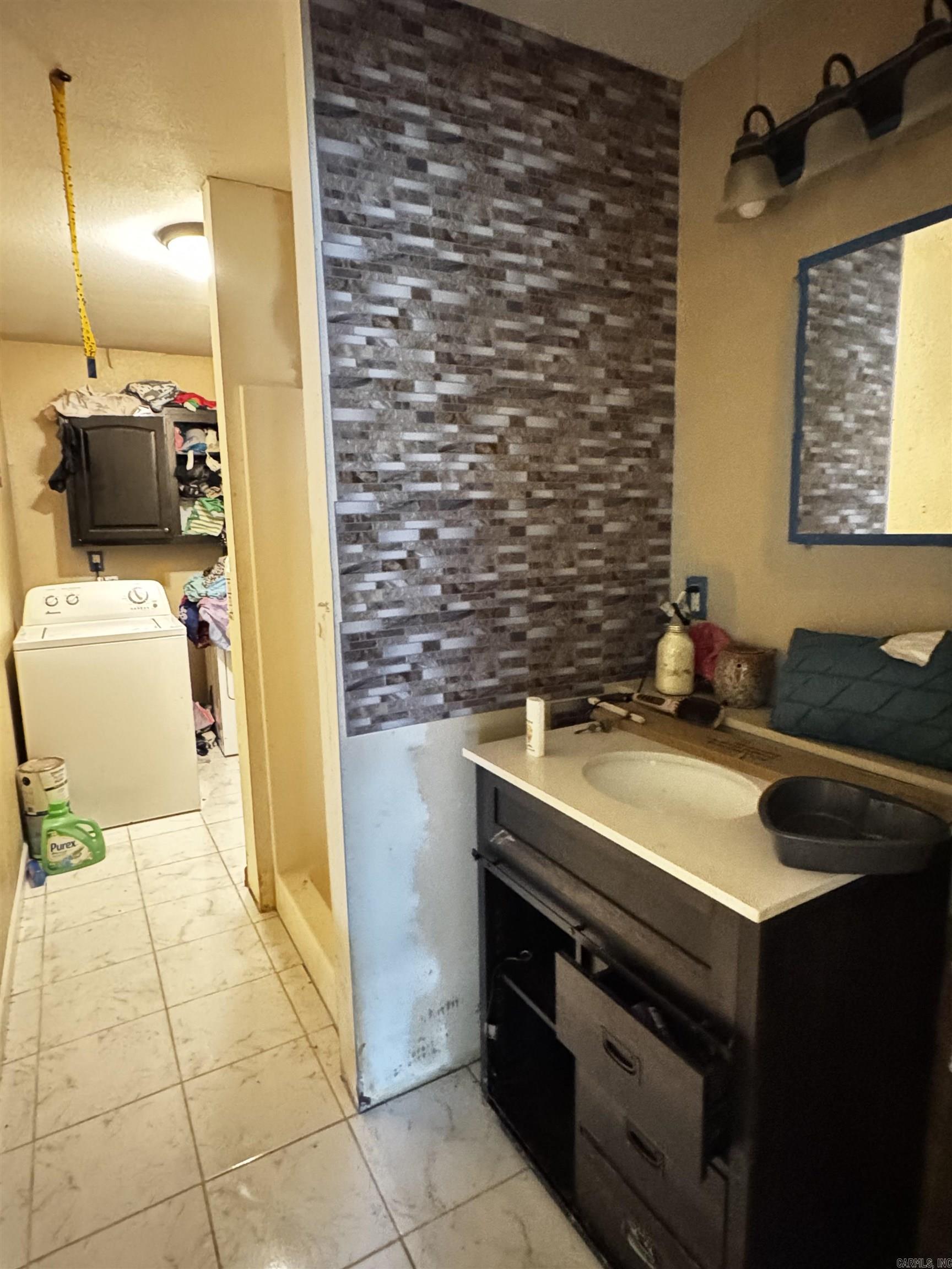 9052/9048 Highway 64  Hartman, AR