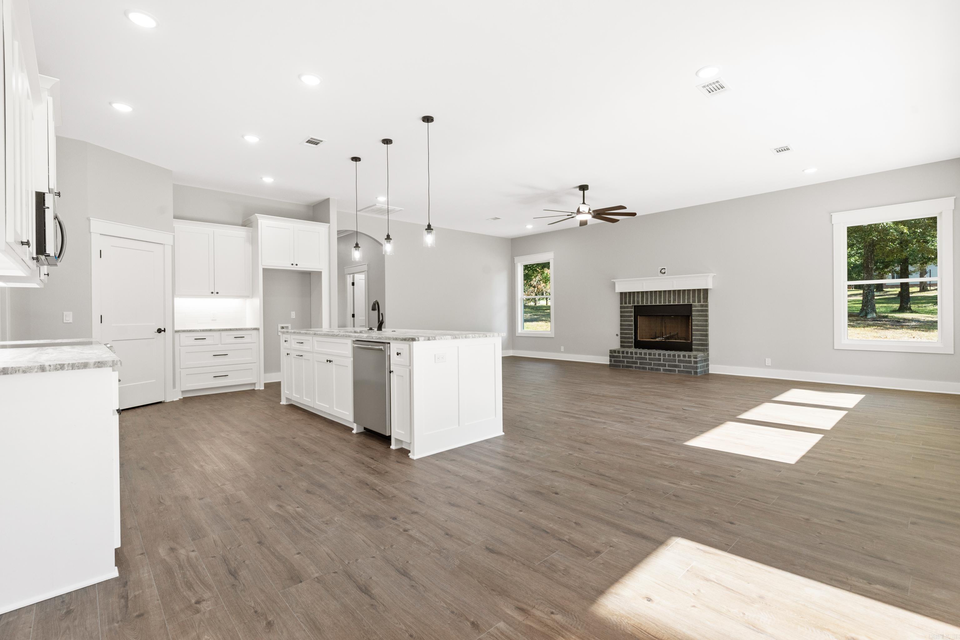 224 Veranda Trail Pearcy, AR 71913