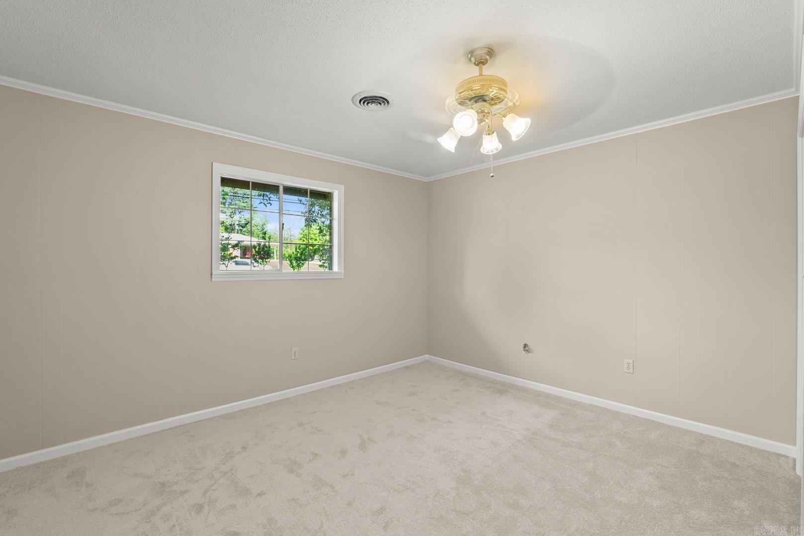 30 N Broadview  Greenbrier, AR