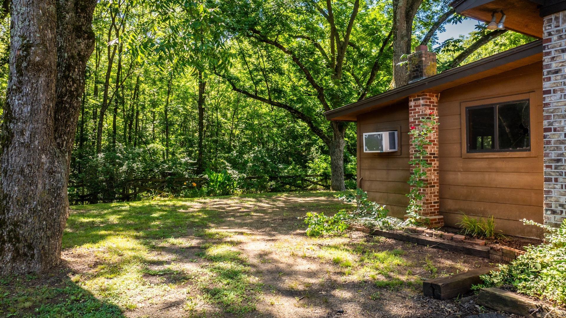 30 N Broadview  Greenbrier, AR