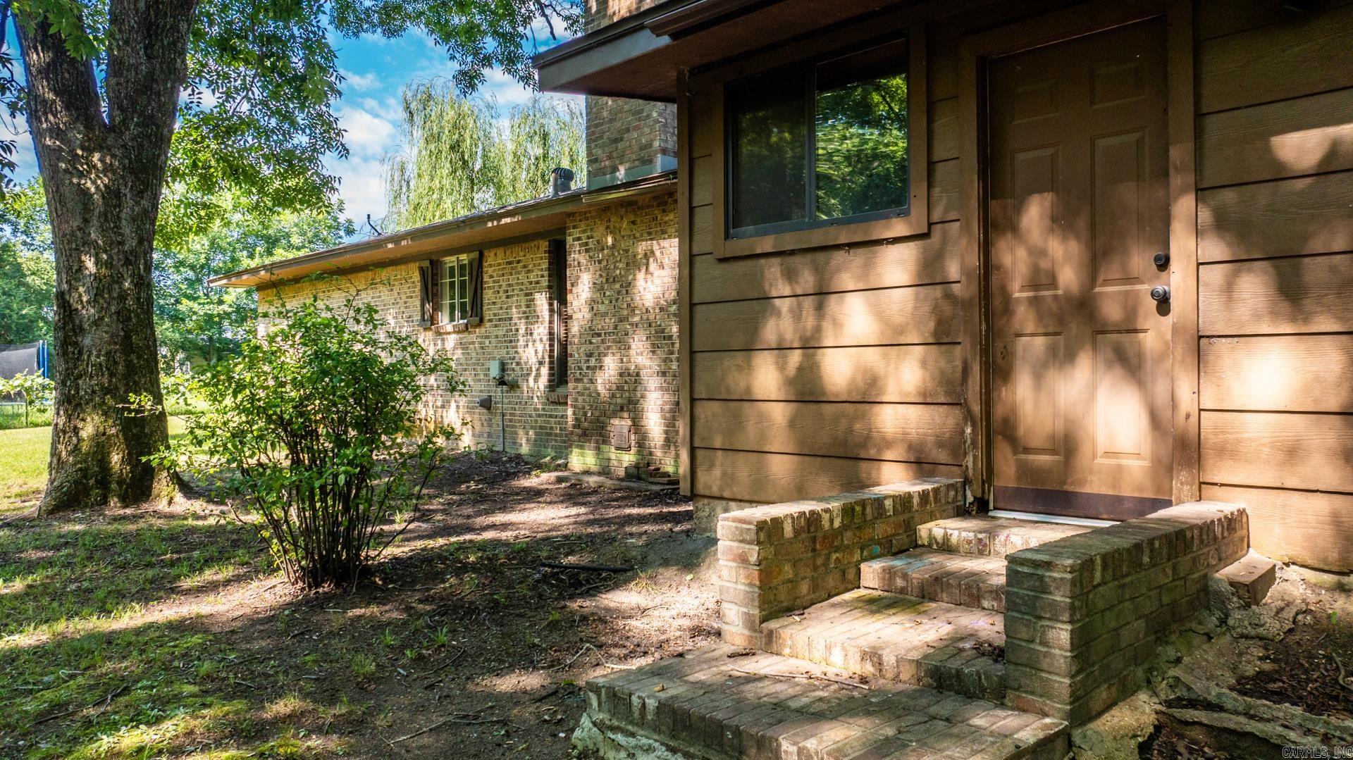 30 N Broadview  Greenbrier, AR