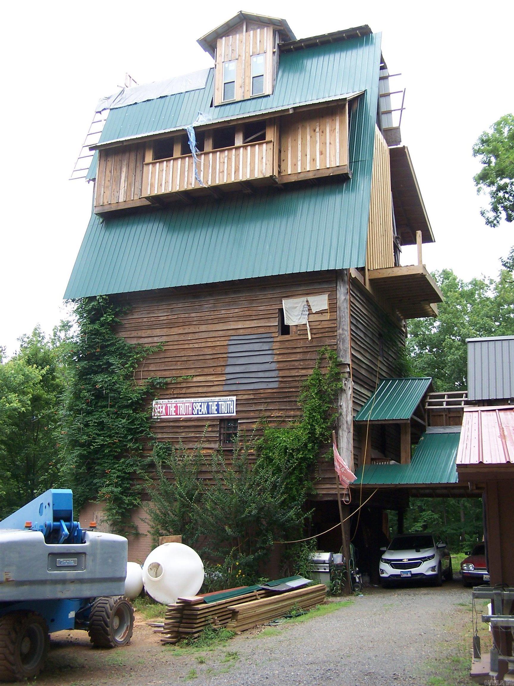 1307 Dodd Mtn. Rd. Shirley, AR 72153