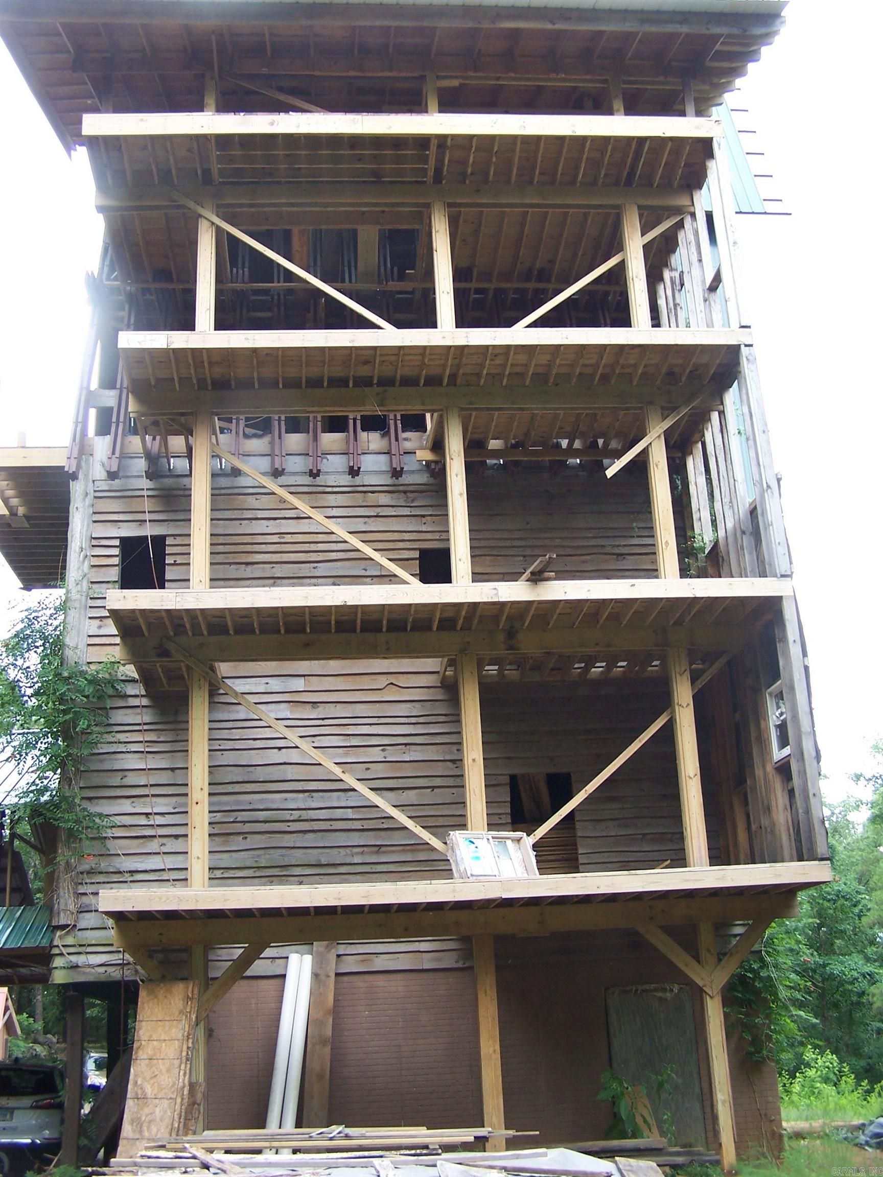 1307 Dodd Mtn. Rd. Shirley, AR 72153