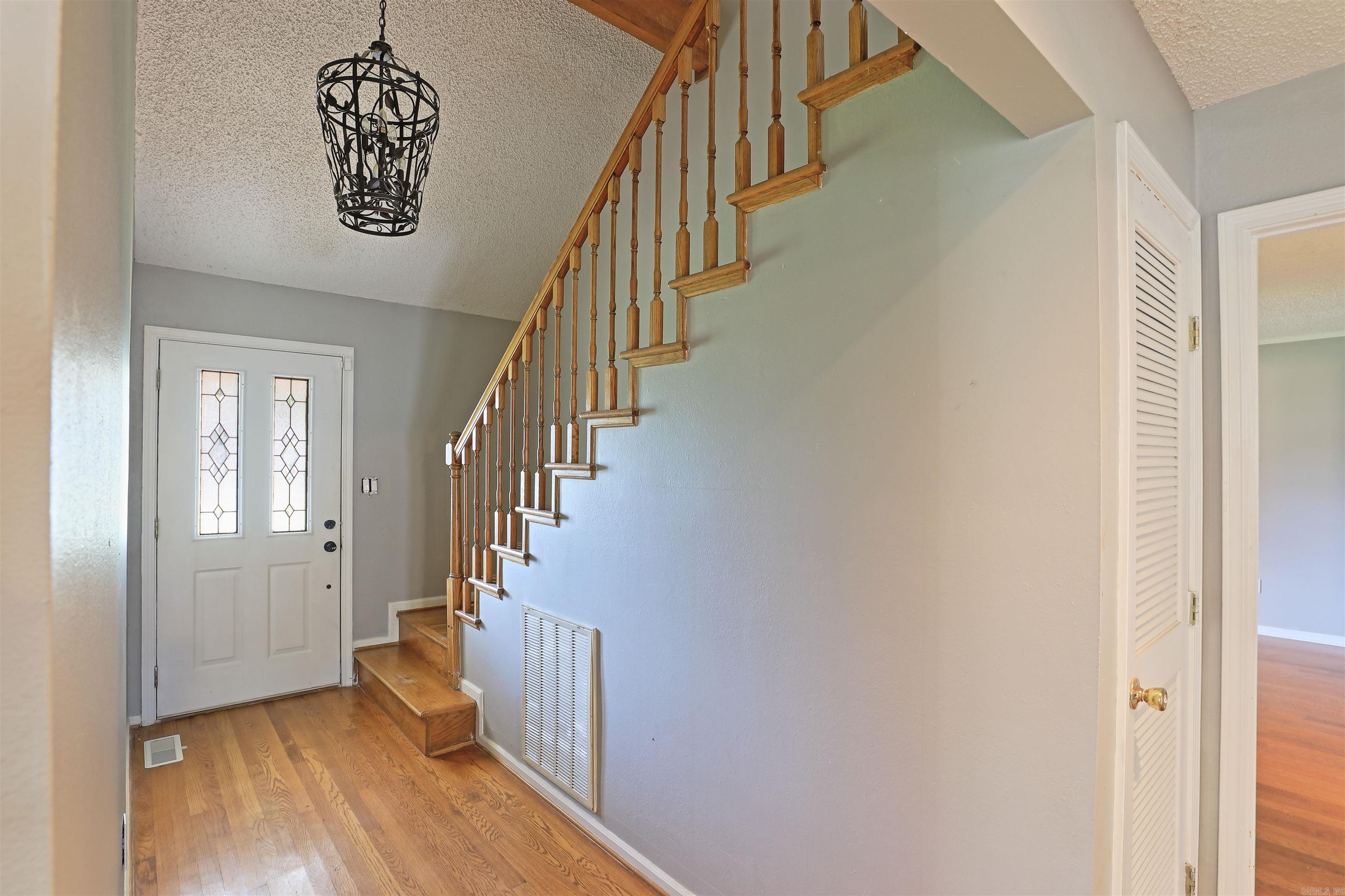 1900 ANDY CV  White Hall, AR