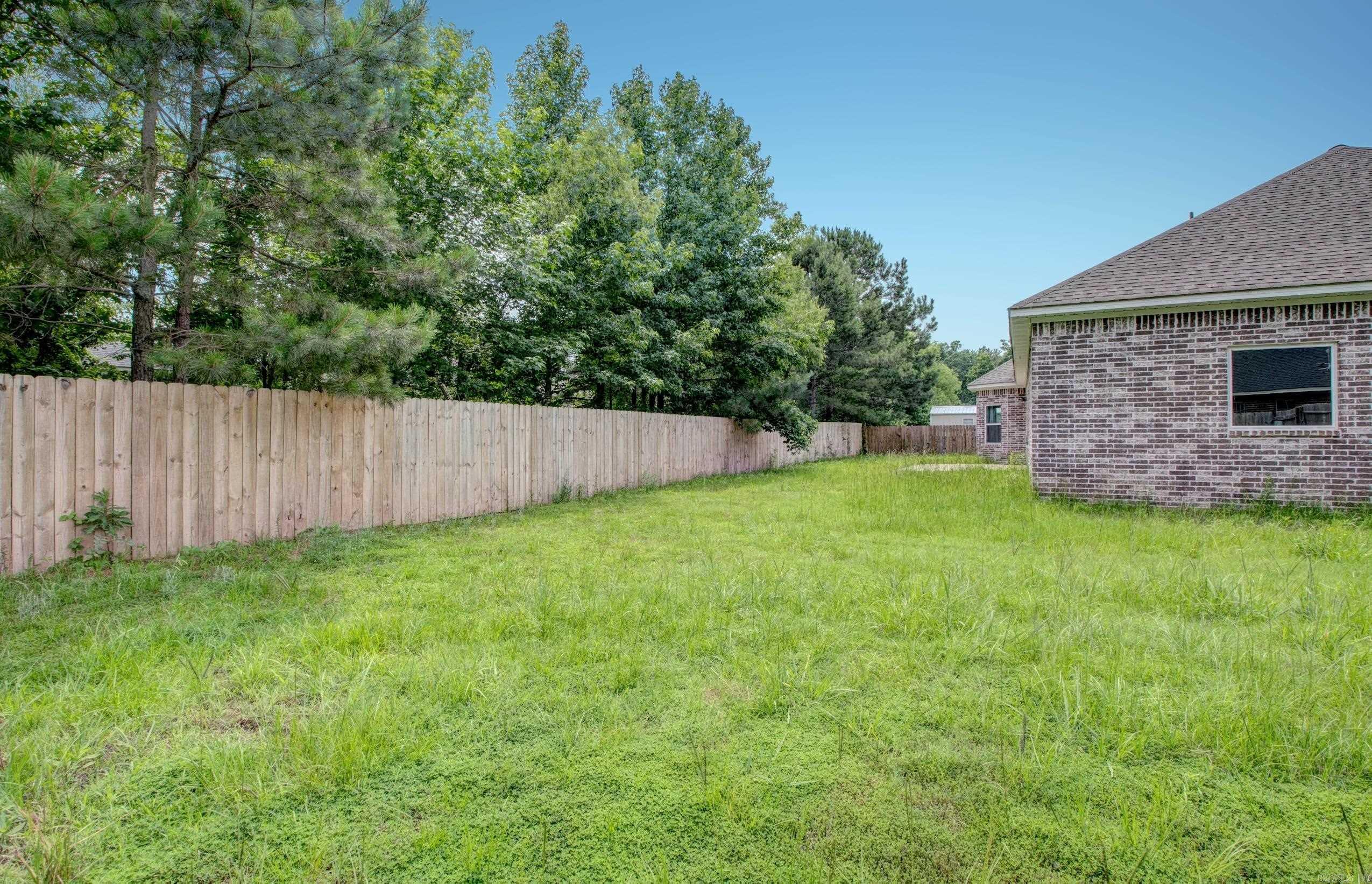 226 Shamsie Lane White Hall, AR 71602