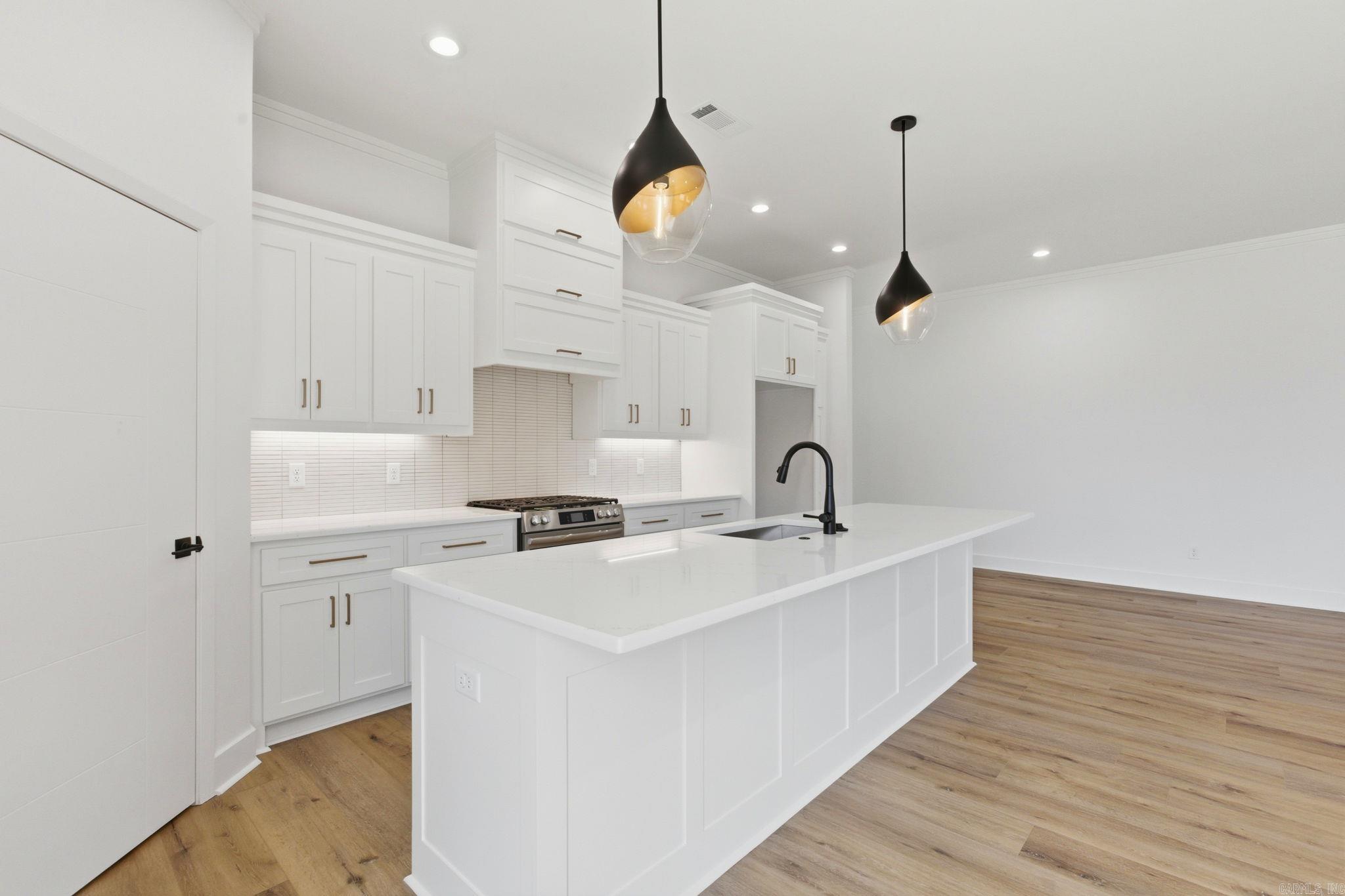 7000 Cold Creek  Alexander, AR