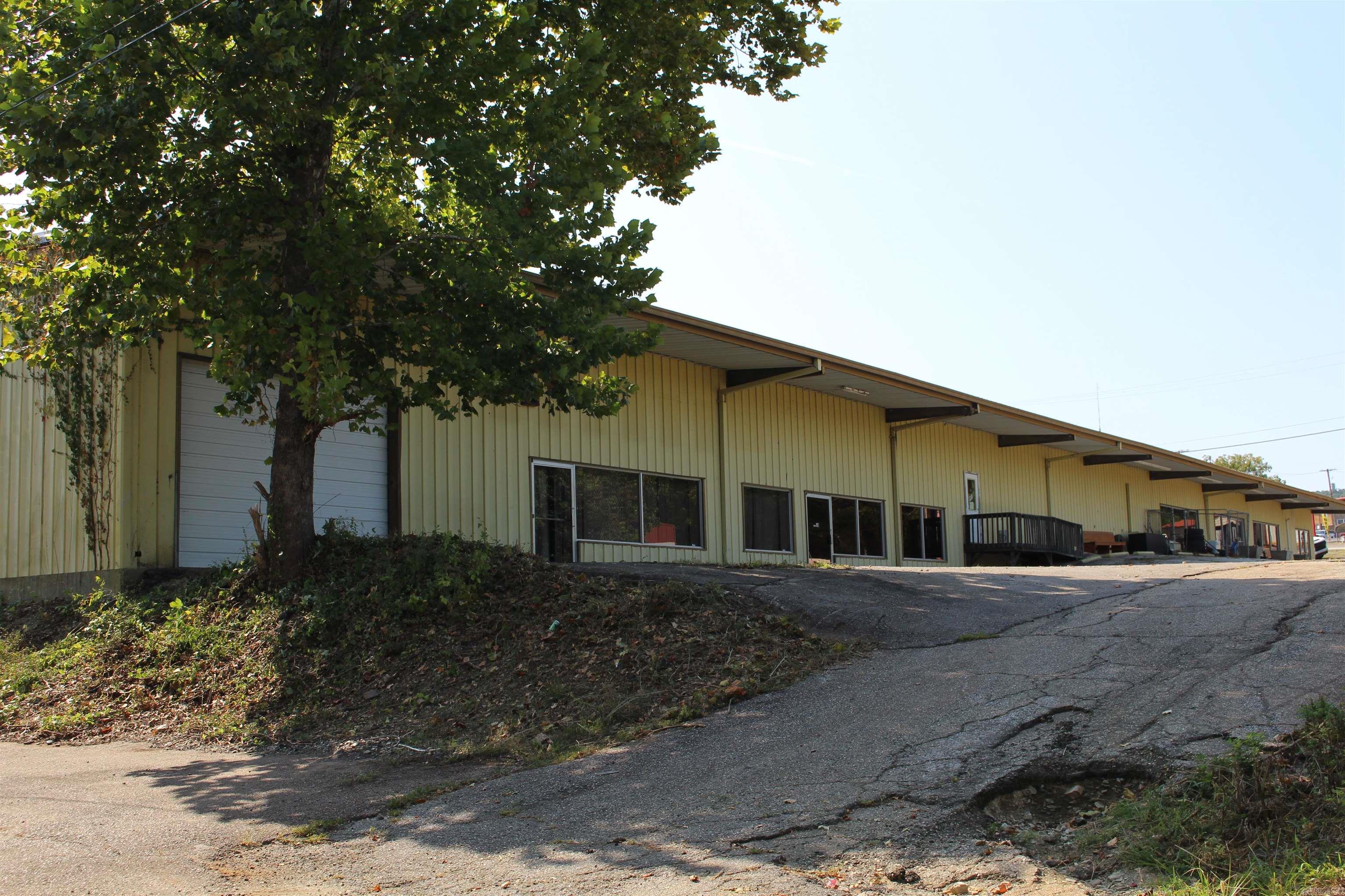112 W Highway 270  Mount Ida, AR
