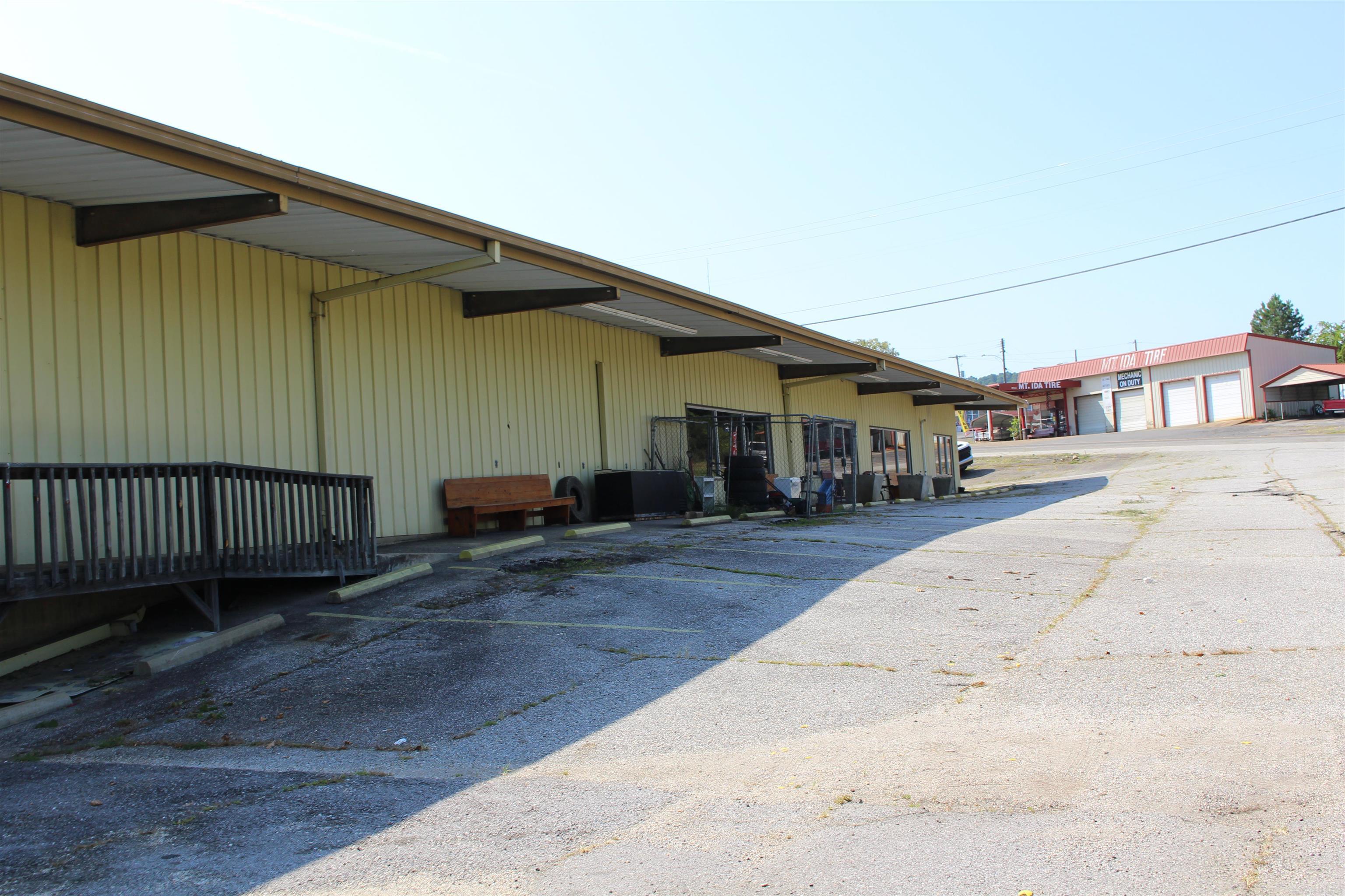 112 W Highway 270  Mount Ida, AR