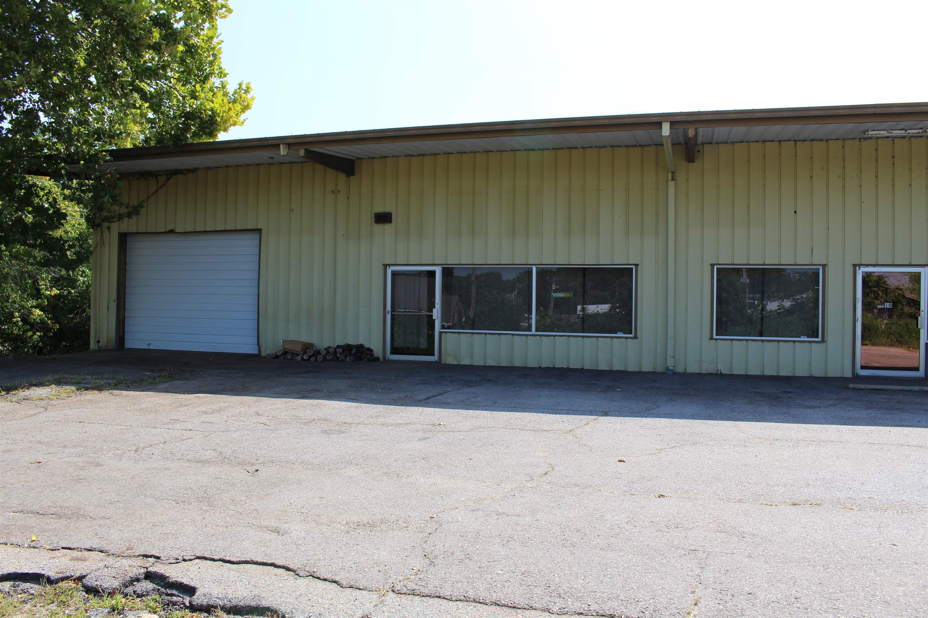 112 W Highway 270  Mount Ida, AR