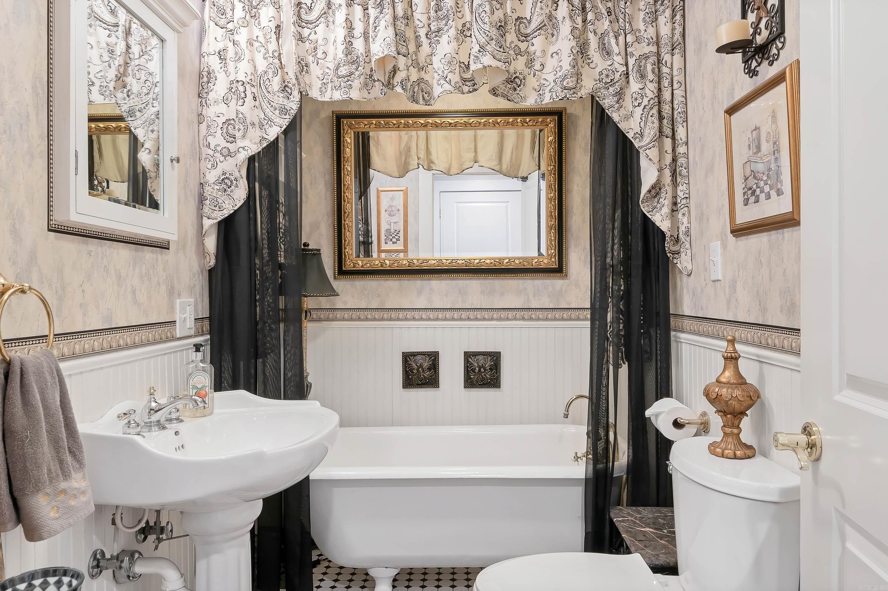 611 W Court  Paragould, AR