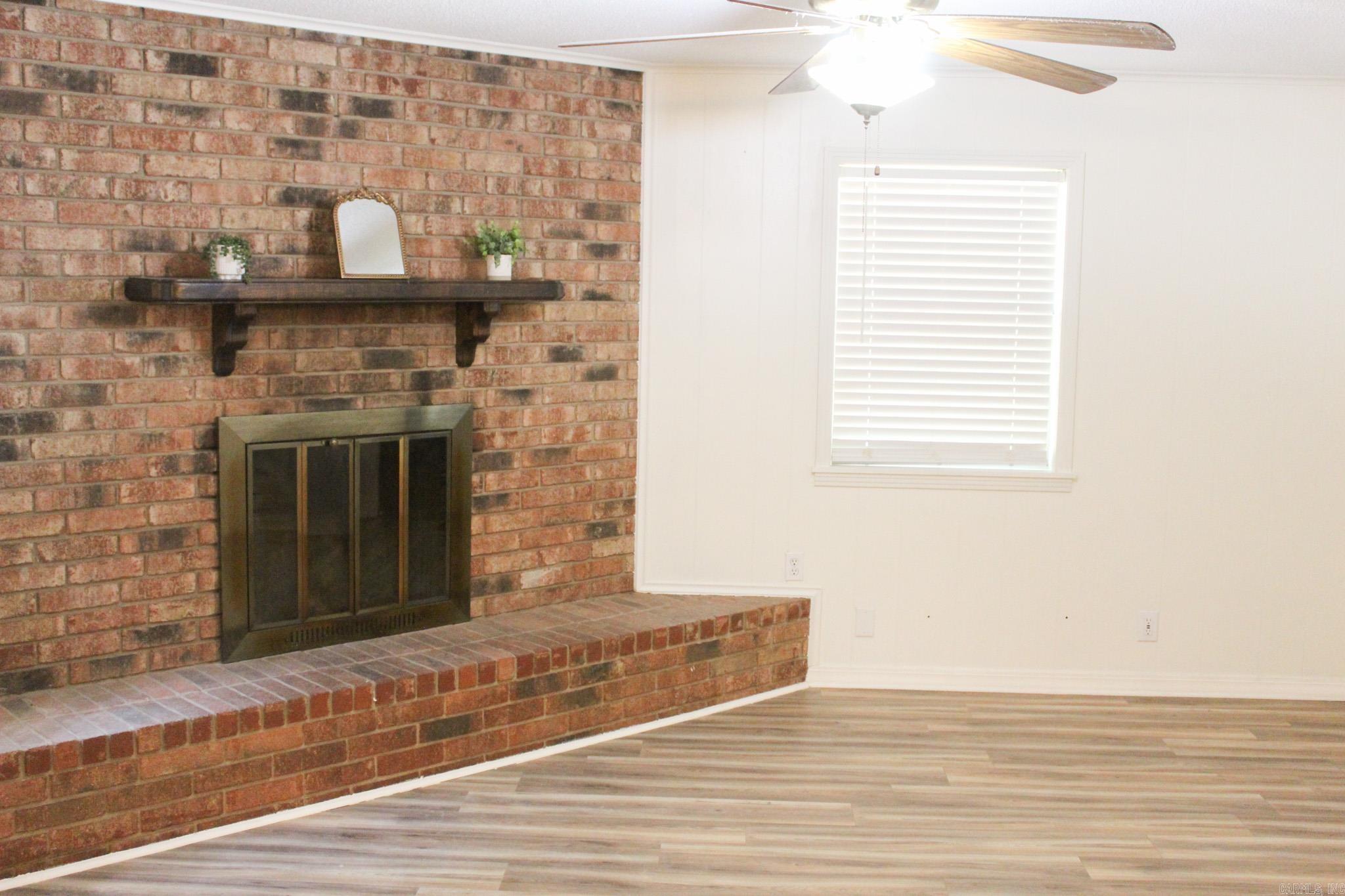 102 S Ella Searcy, AR 72143