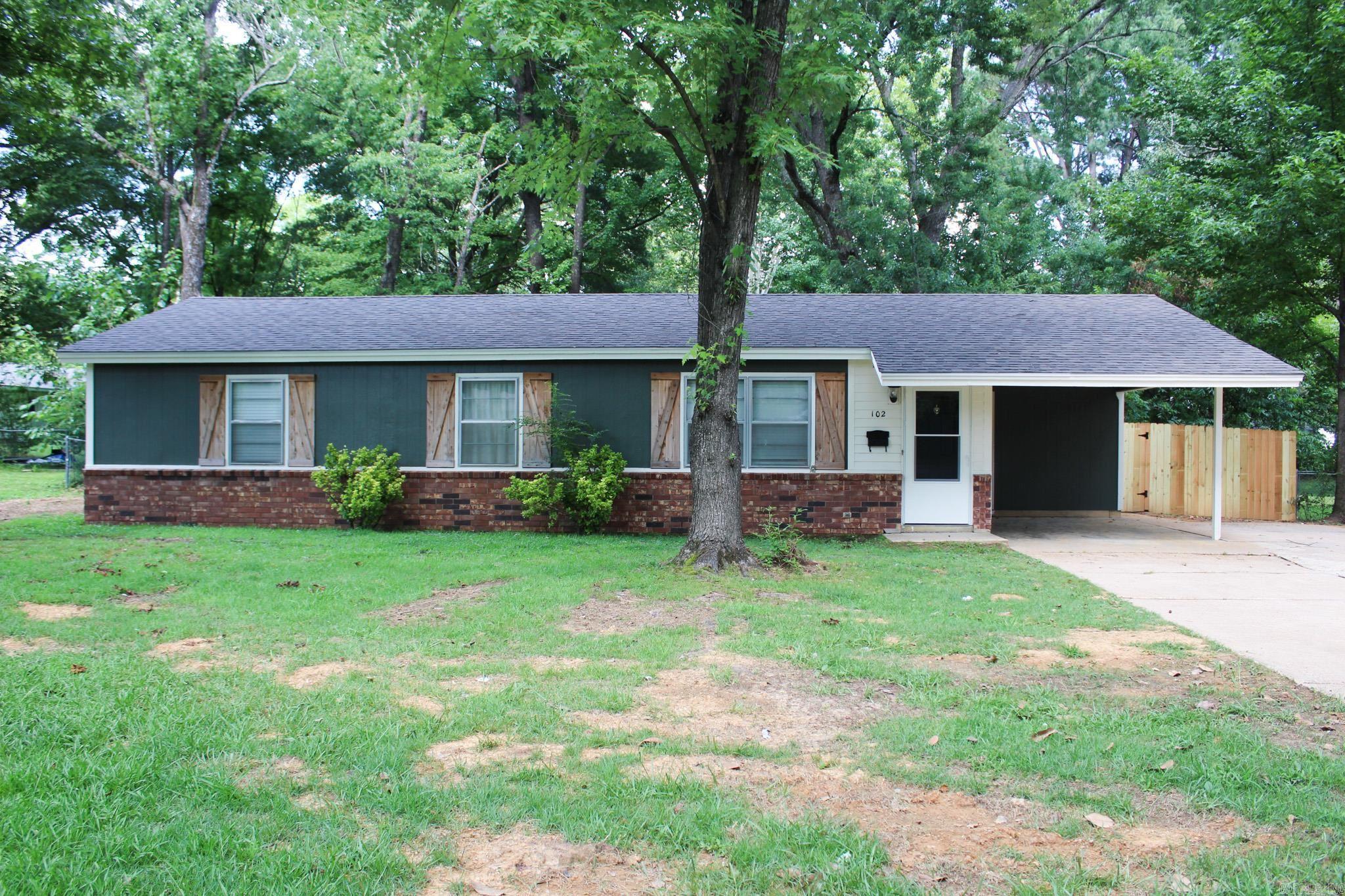 102 S Ella Searcy, AR 72143