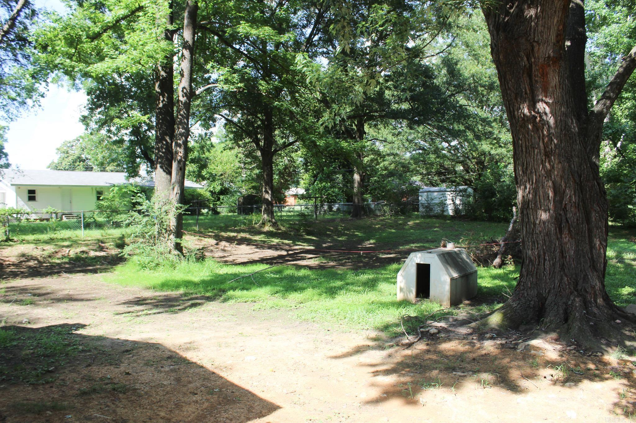 102 S Ella Searcy, AR 72143