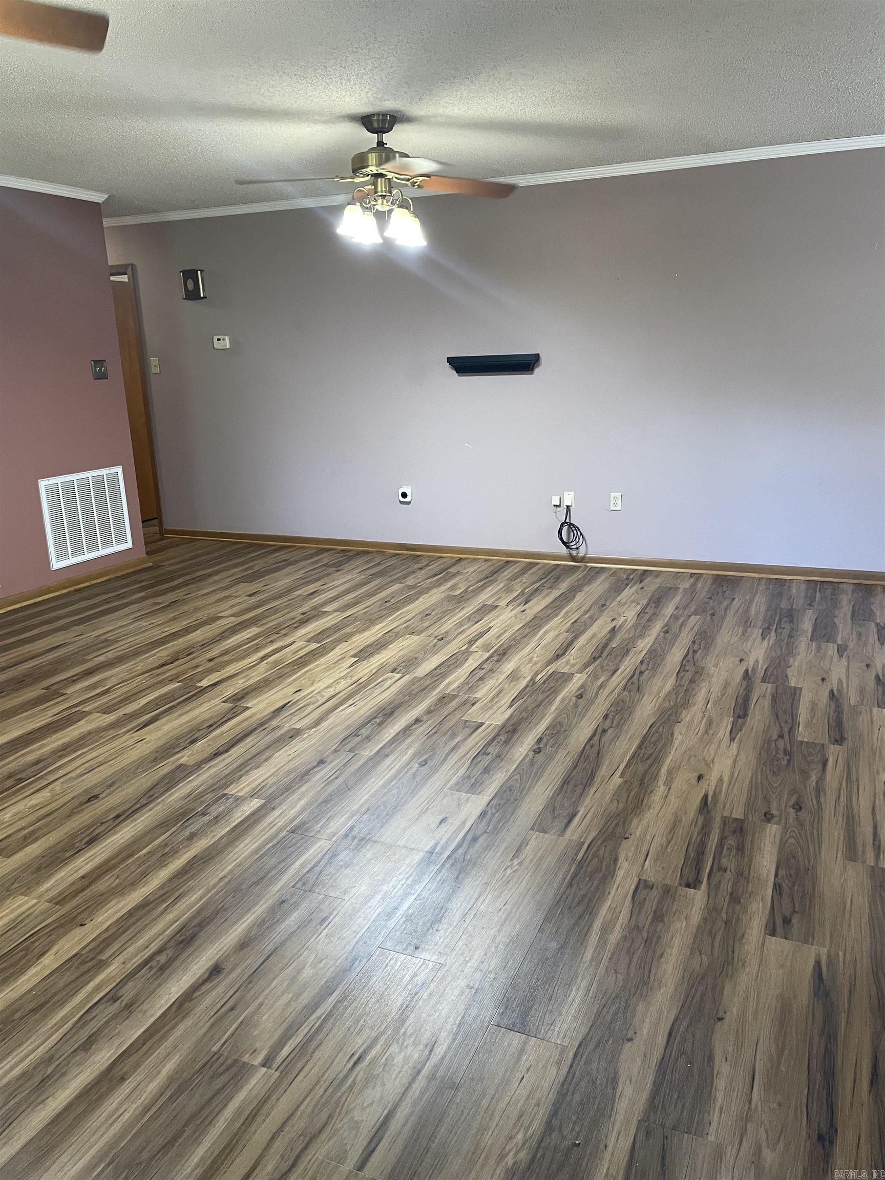 214 Chick Ln — photo 5