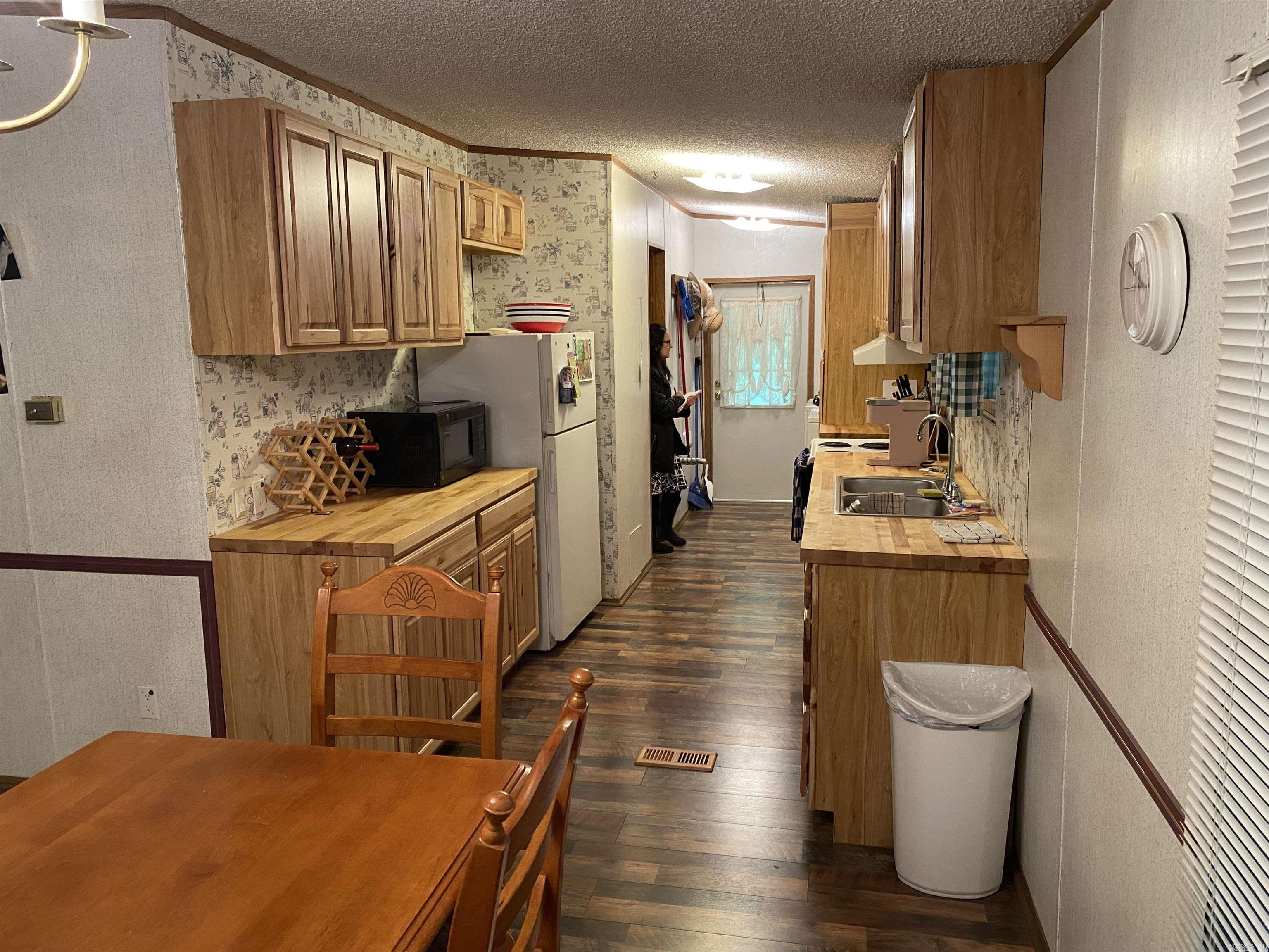 84 Prince  Greers Ferry, AR