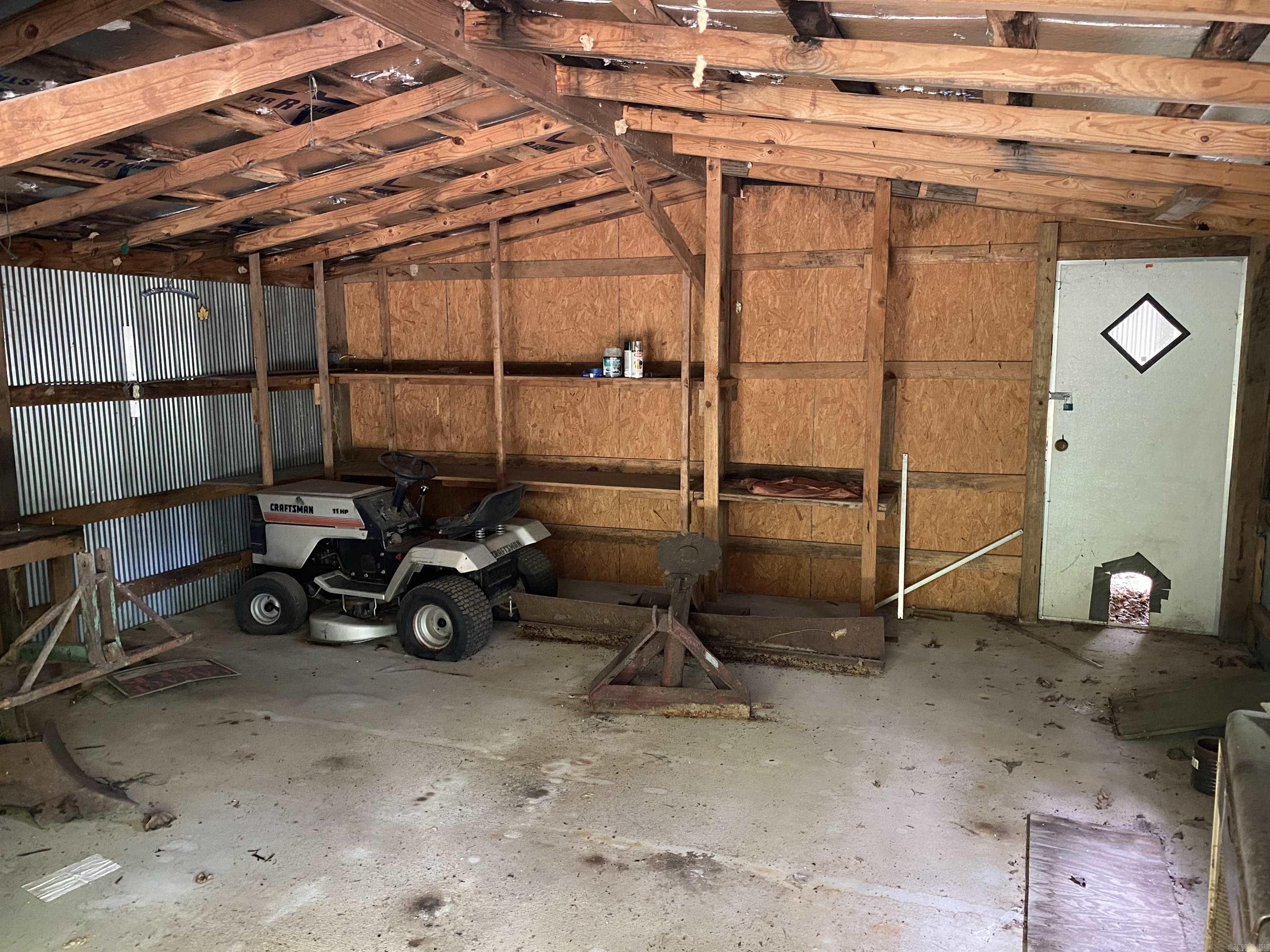 84 Prince  Greers Ferry, AR