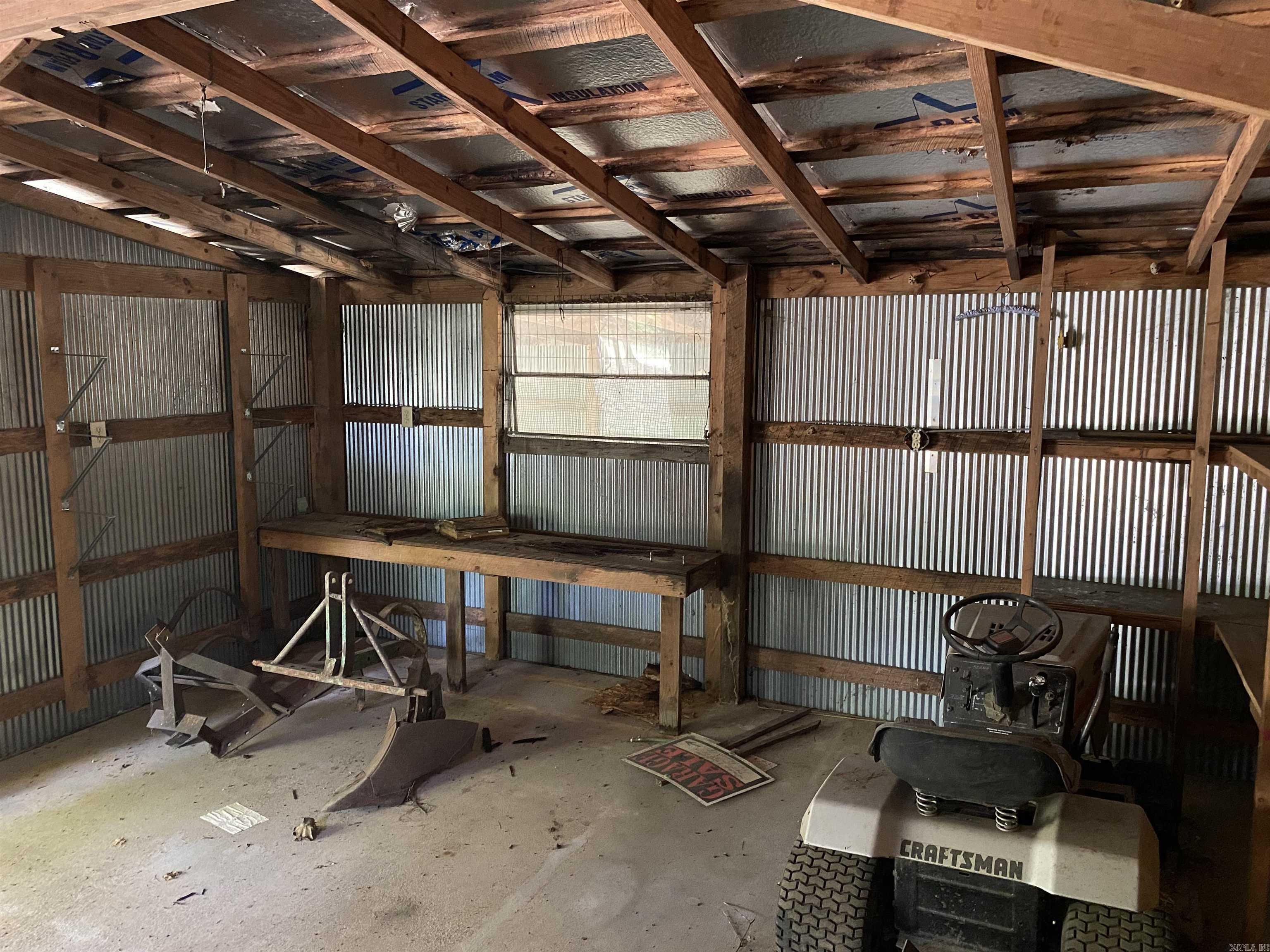 84 Prince  Greers Ferry, AR