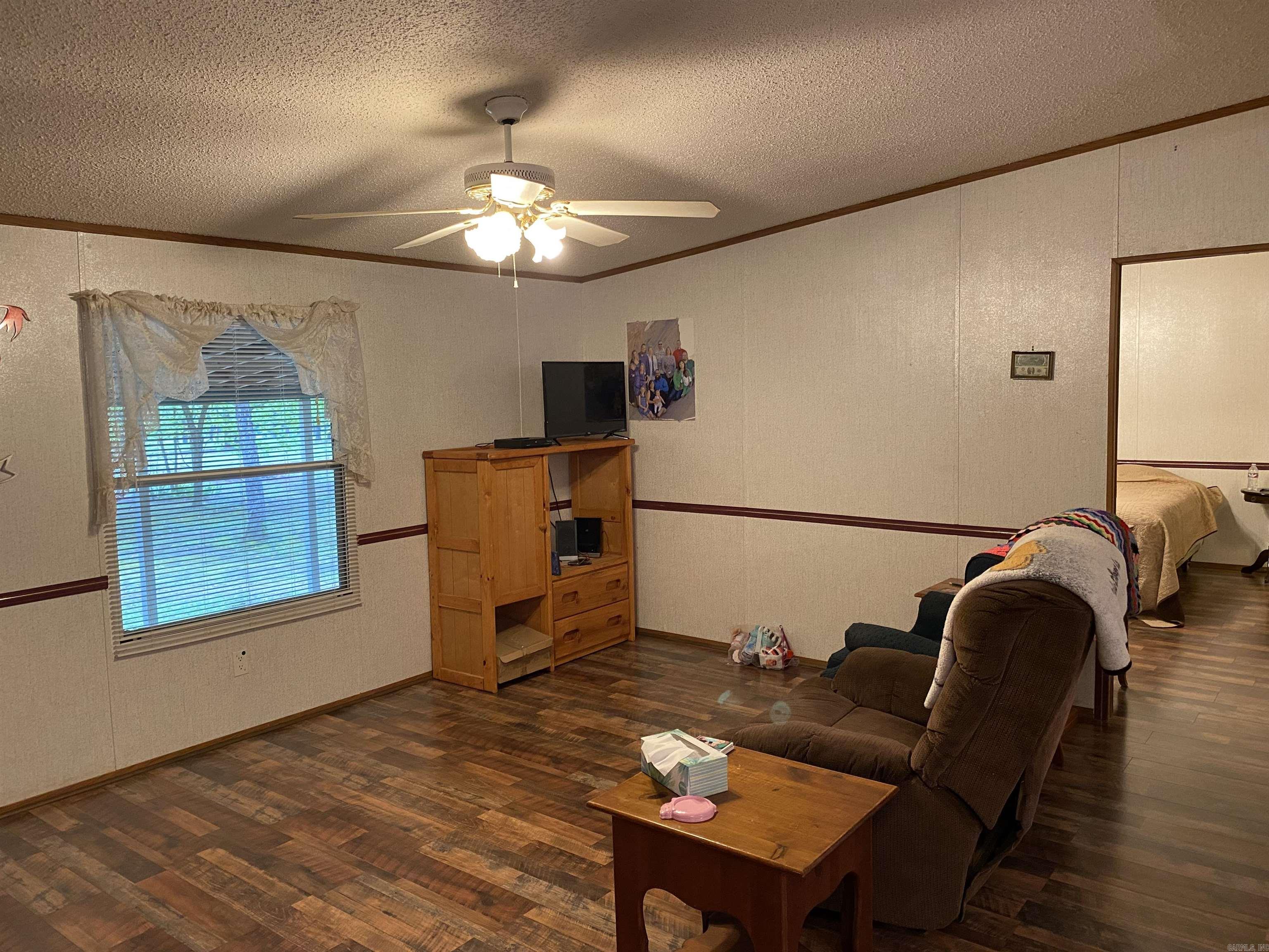 84 Prince  Greers Ferry, AR