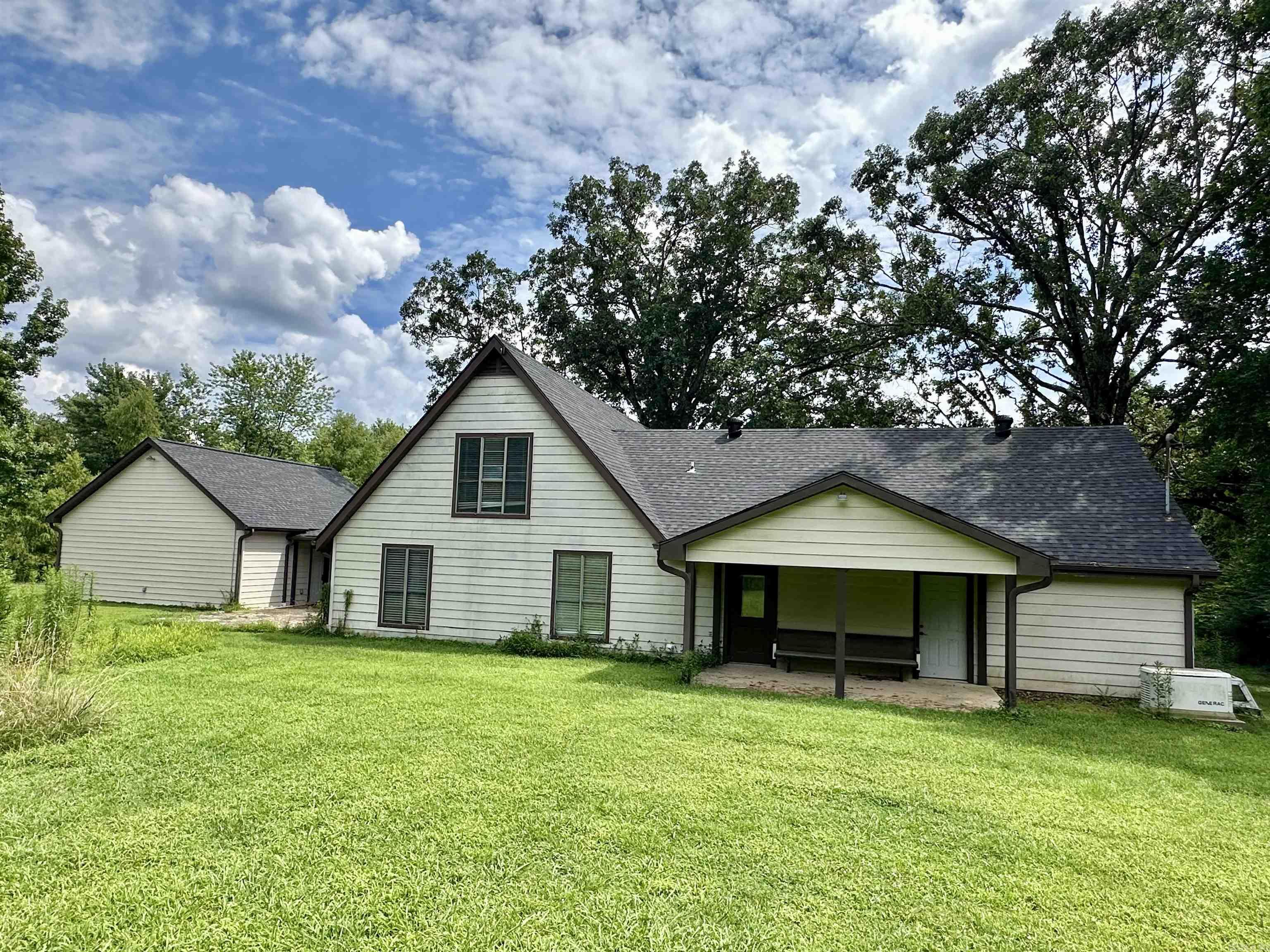 4042 Hwy 8 WEST  Mena, AR