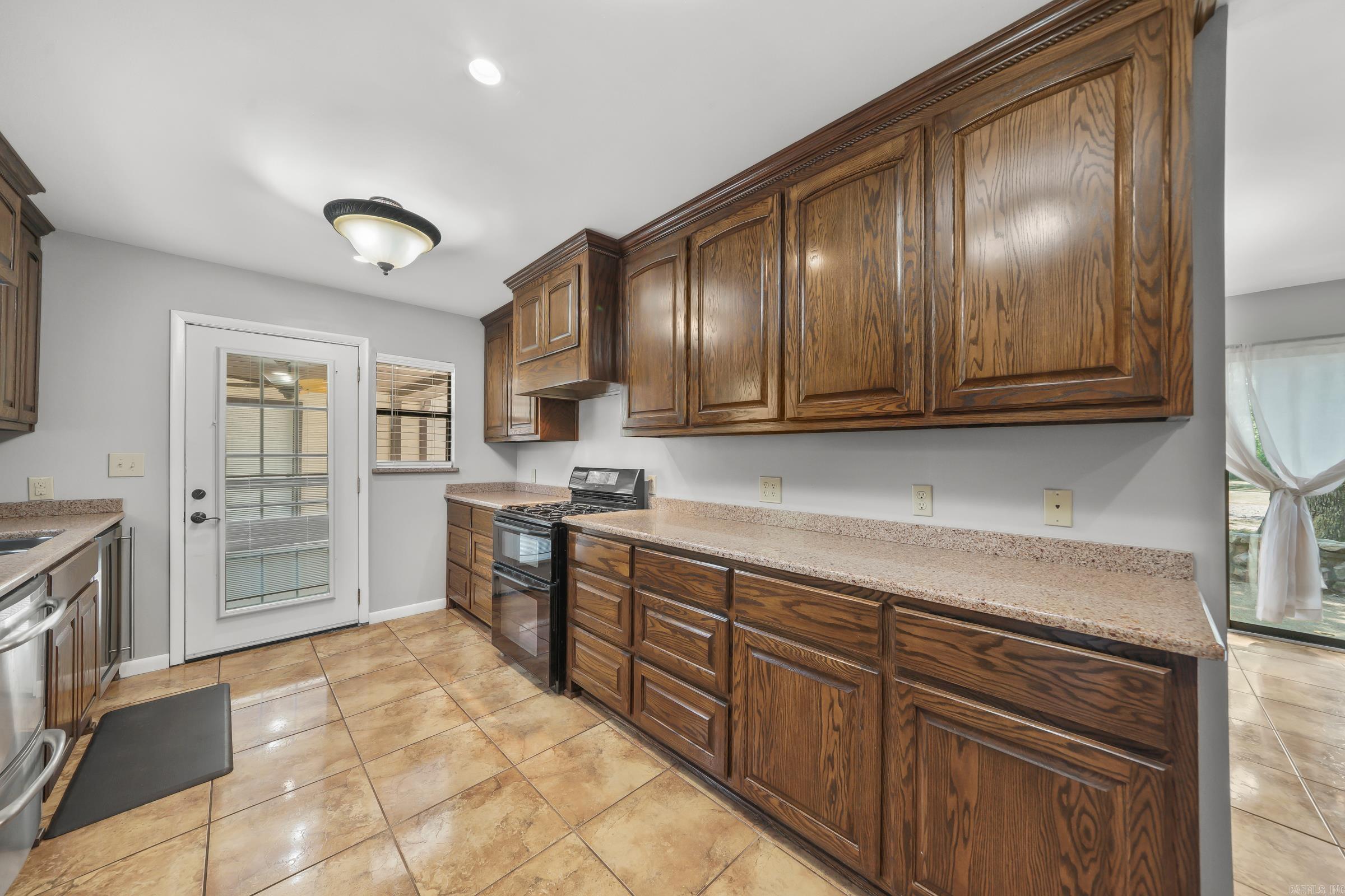 4042 Hwy 8 WEST  Mena, AR