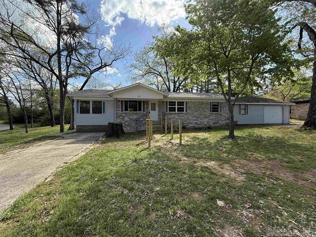 1209 meadowbrook  Heber Springs, AR