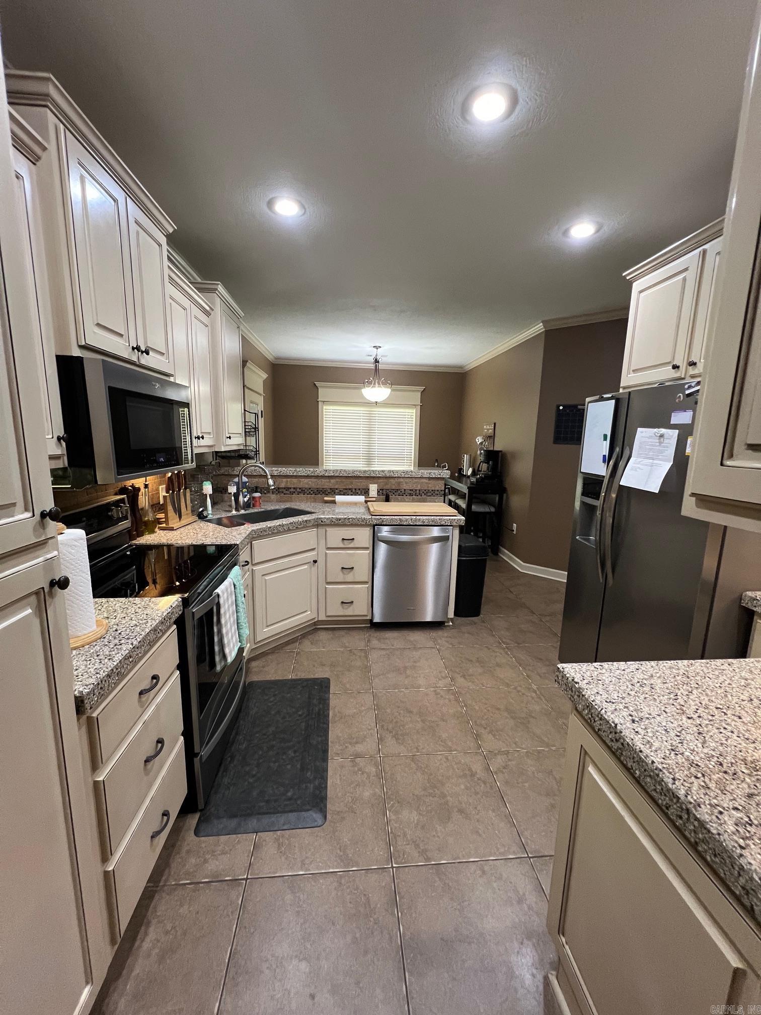 8 Lael Cove Greenbrier, AR 72058