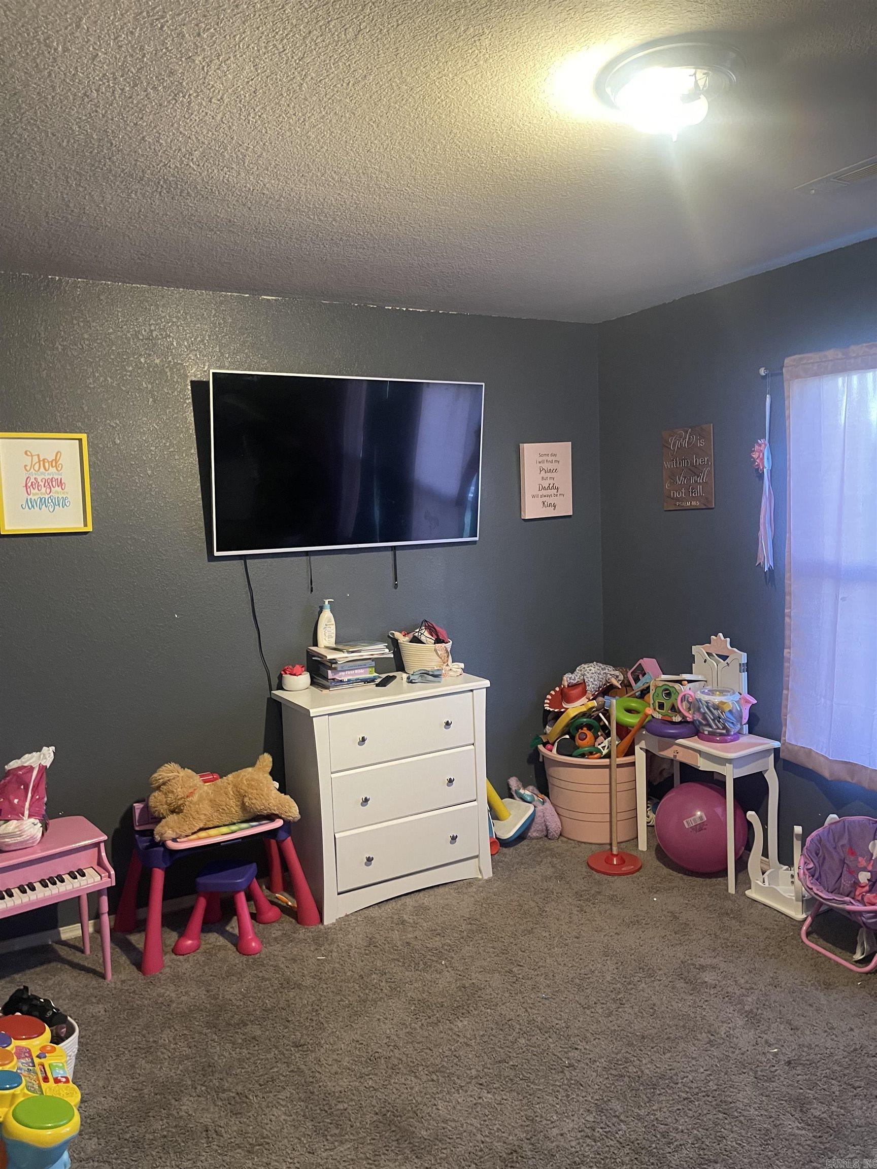 6472 Amalie Drive — photo 3
