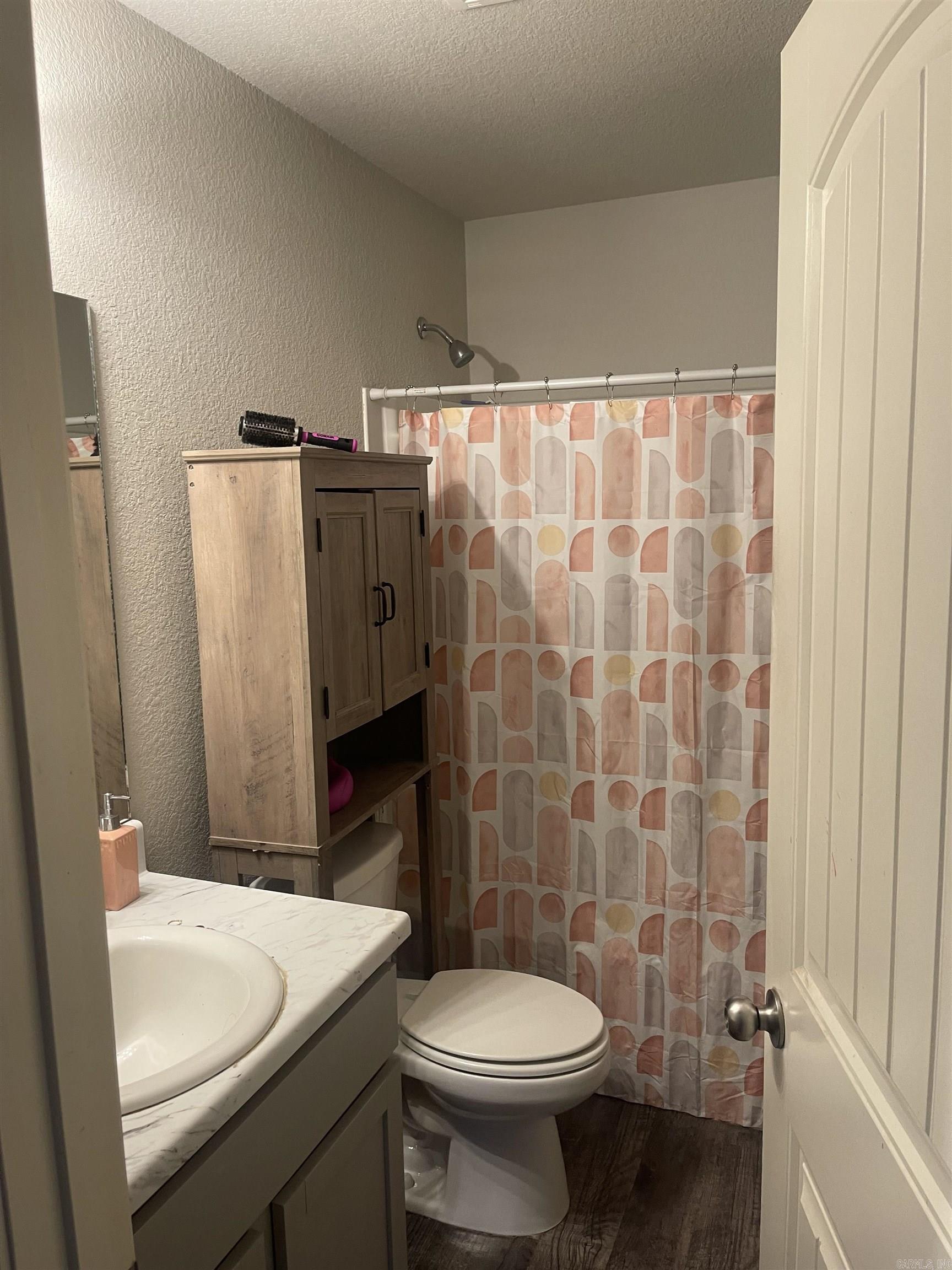 6472 Amalie Drive — photo 4