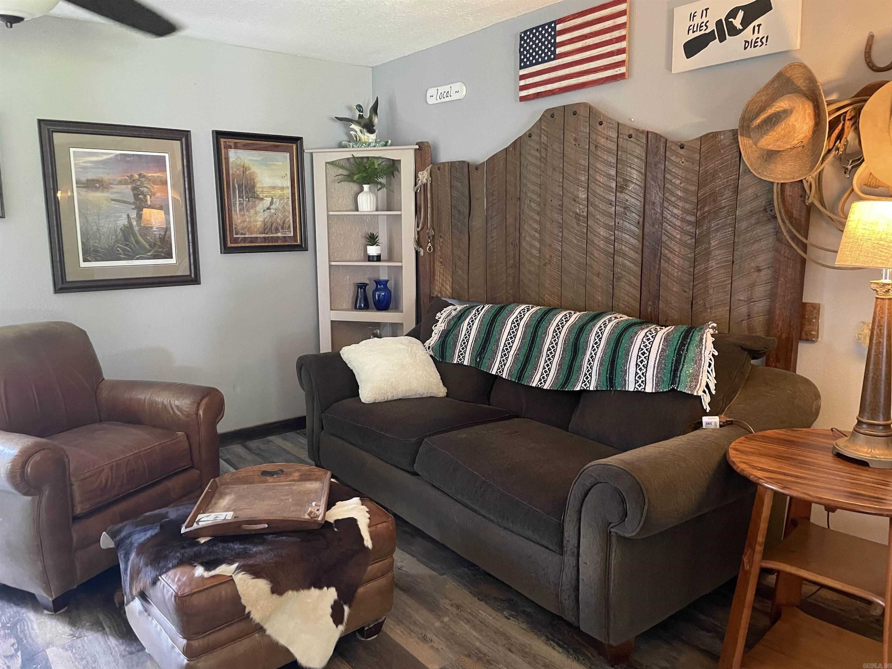 279 Shiloh  Greers Ferry, AR