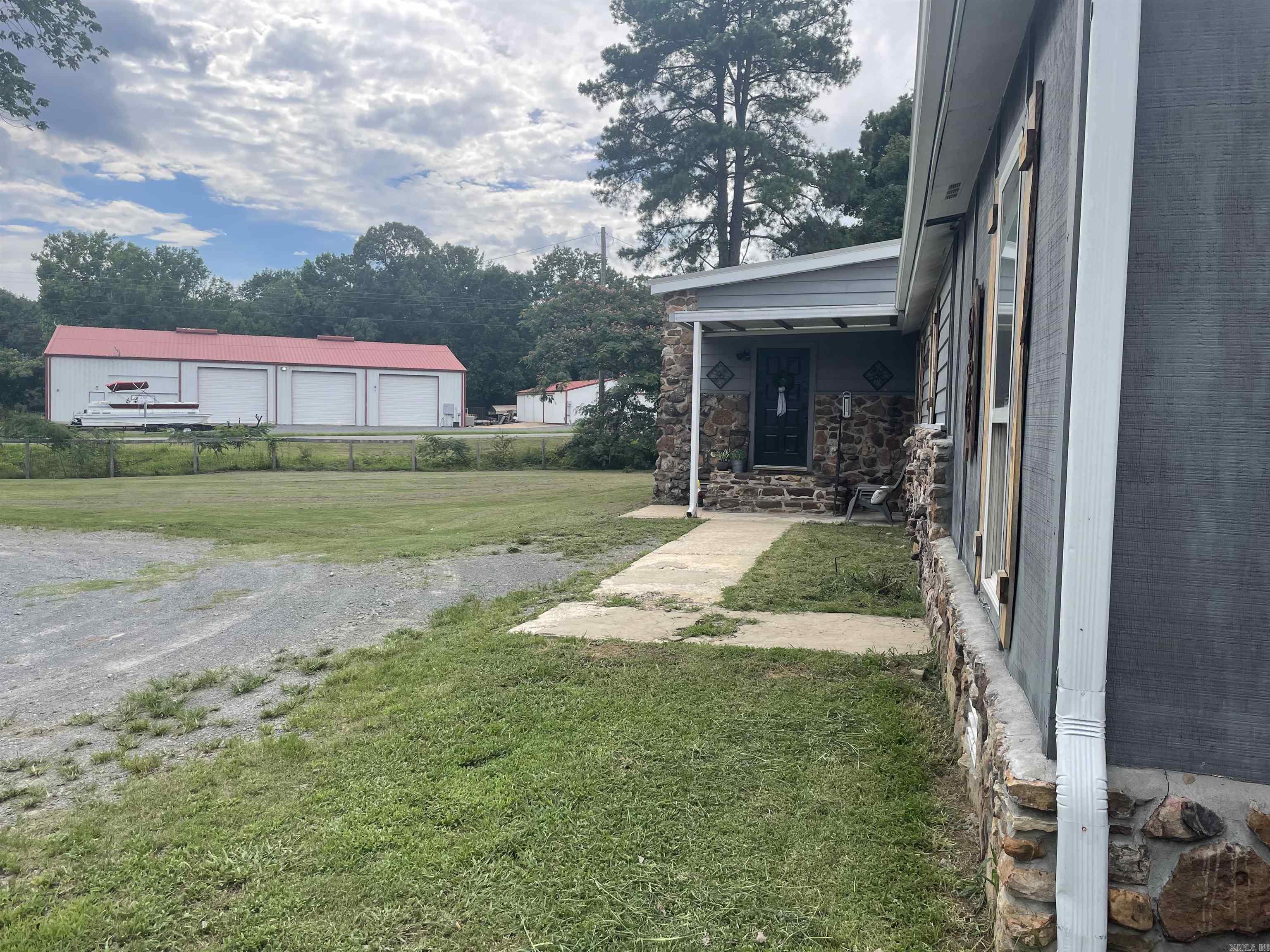 279 Shiloh  Greers Ferry, AR