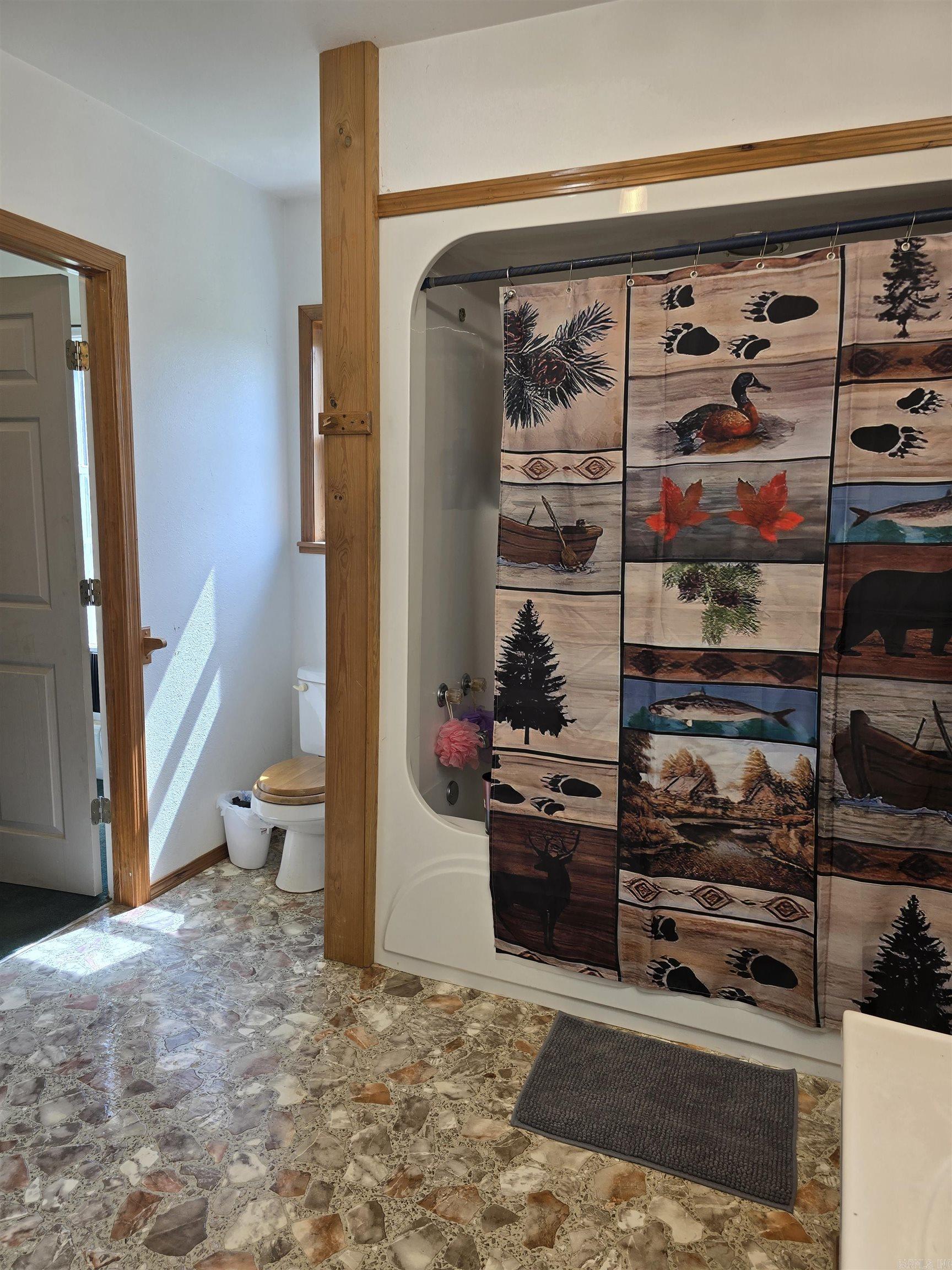 3595 Polk Road 54 Mena, AR 71953