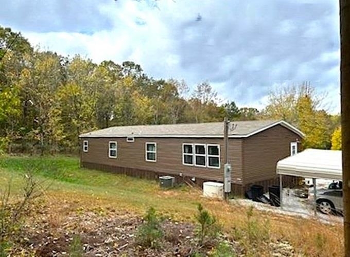 21119 N Hwy 5  Mountain View, AR