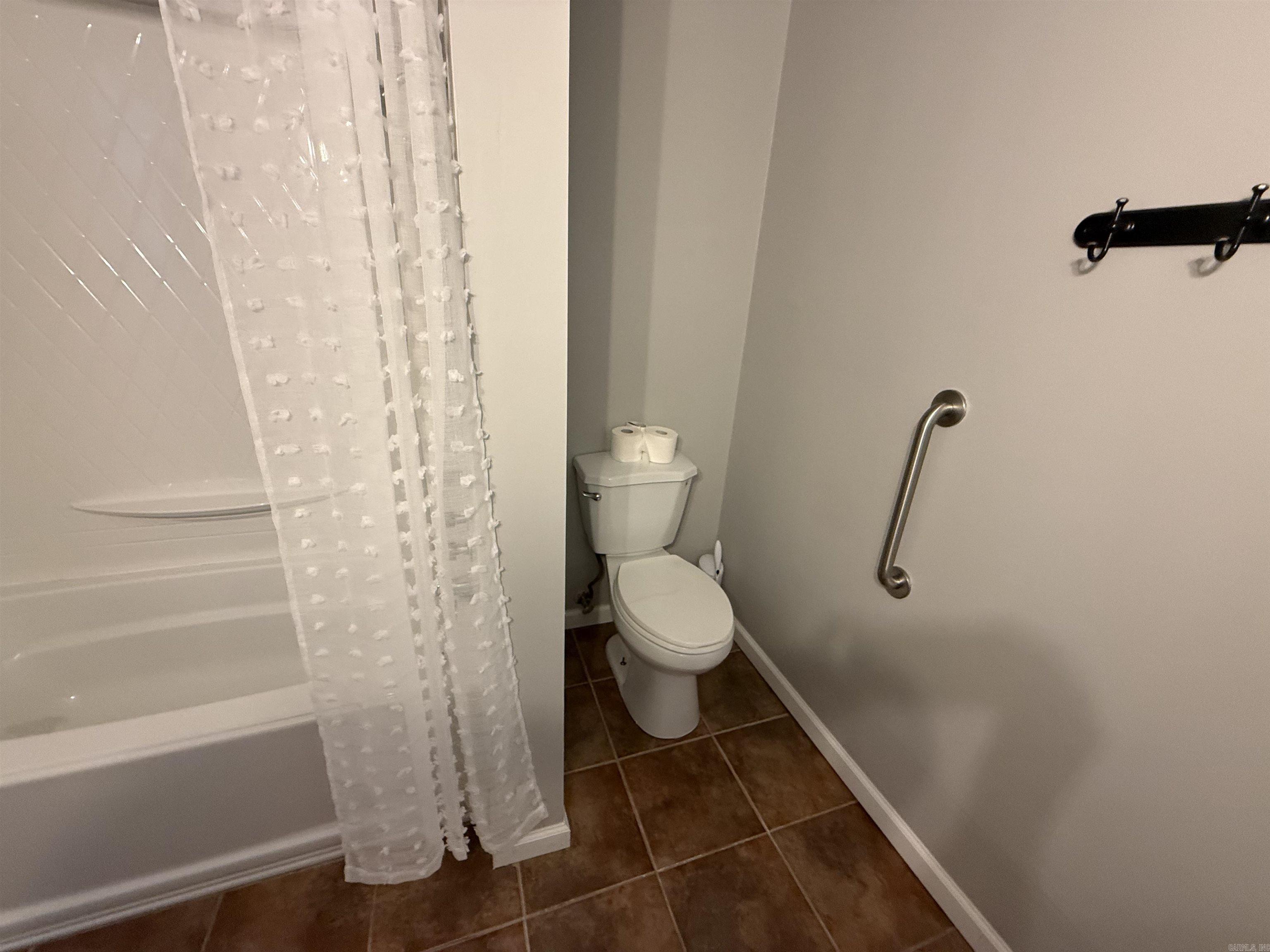 3002 Summerhill Place  Fairfield Bay, AR