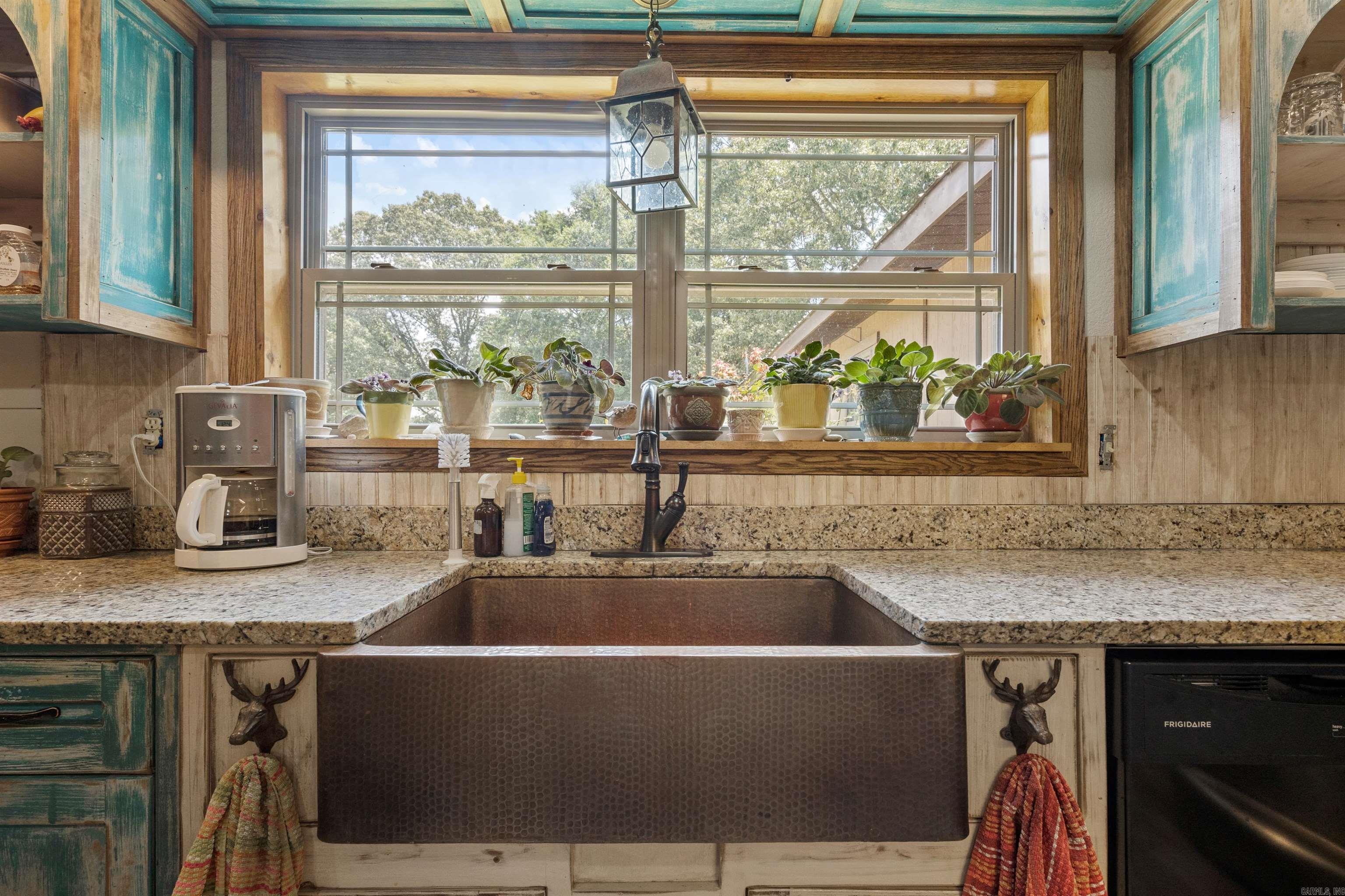 6486 Highway 7  Bismarck, AR