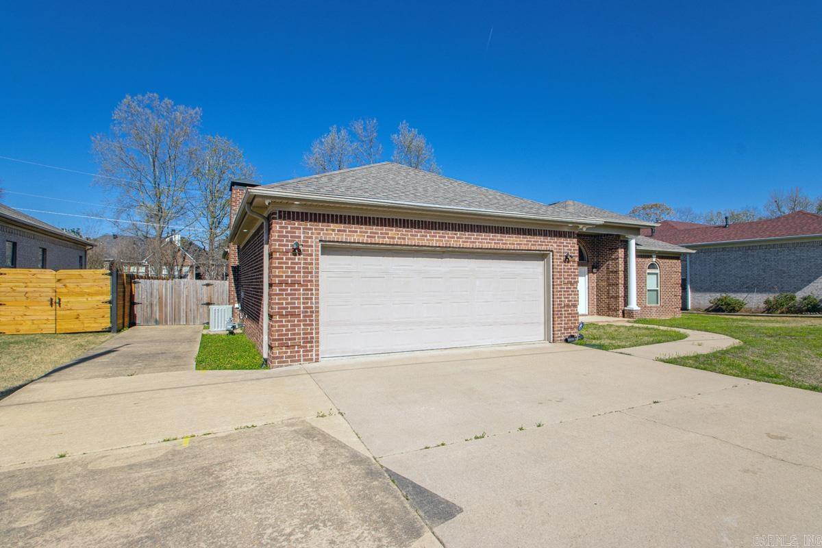 1013 Kierre Drive North Little Rock, AR 72116-3711