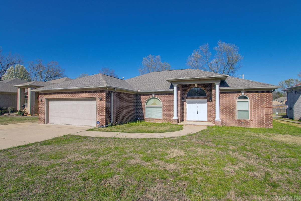 1013 Kierre Drive North Little Rock, AR 72116-3711