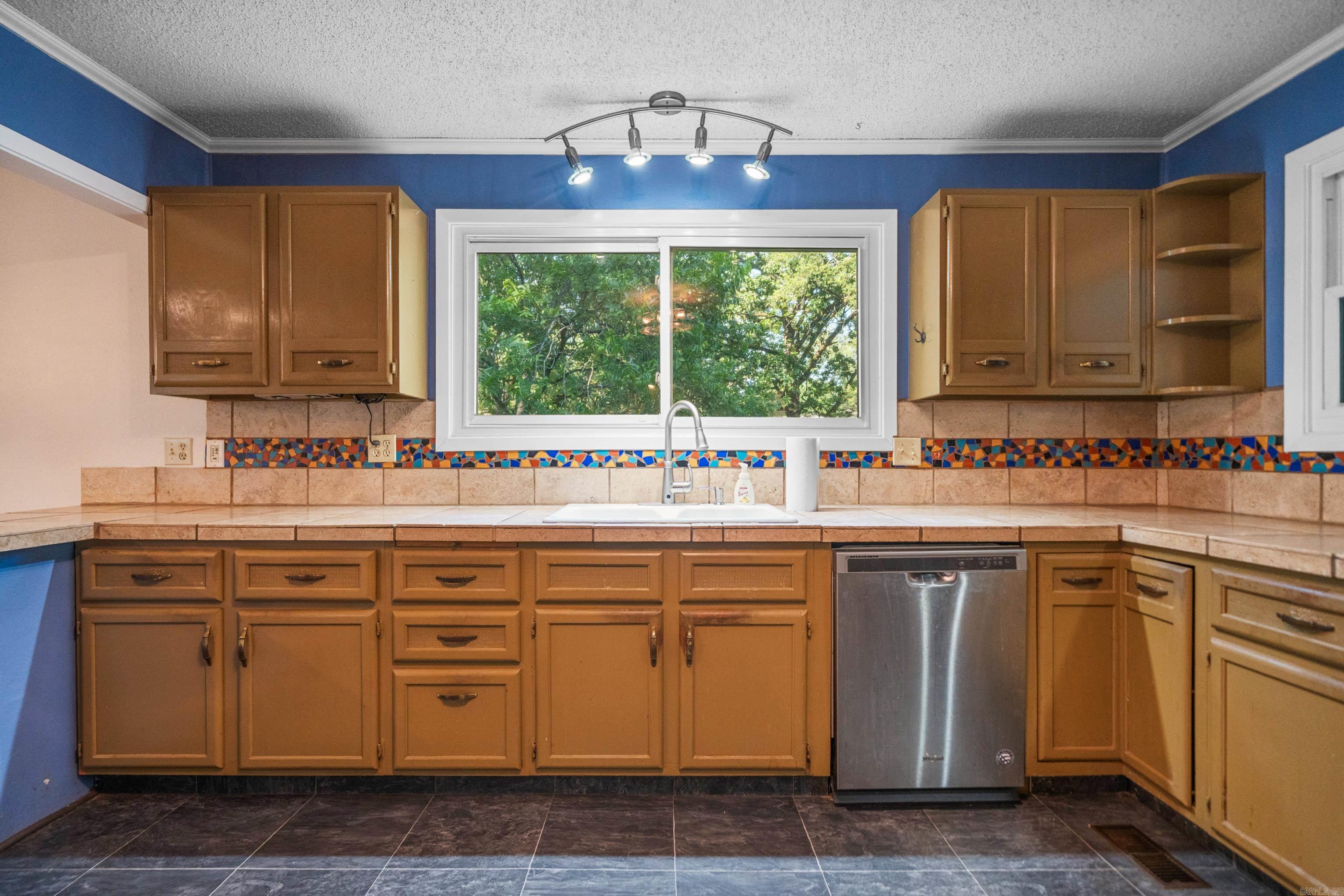 512 BEACHVIEW  Hot Springs National Park, AR