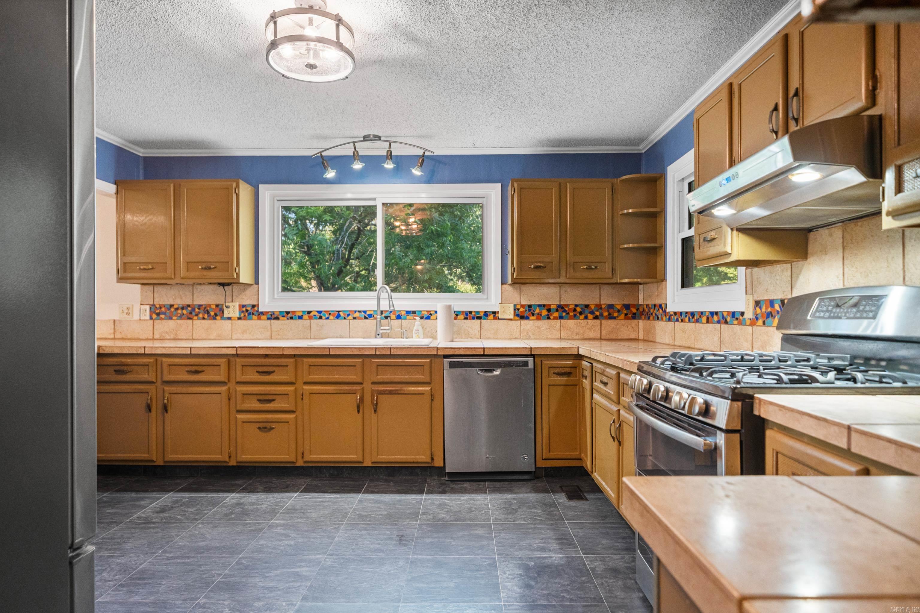 512 BEACHVIEW  Hot Springs National Park, AR