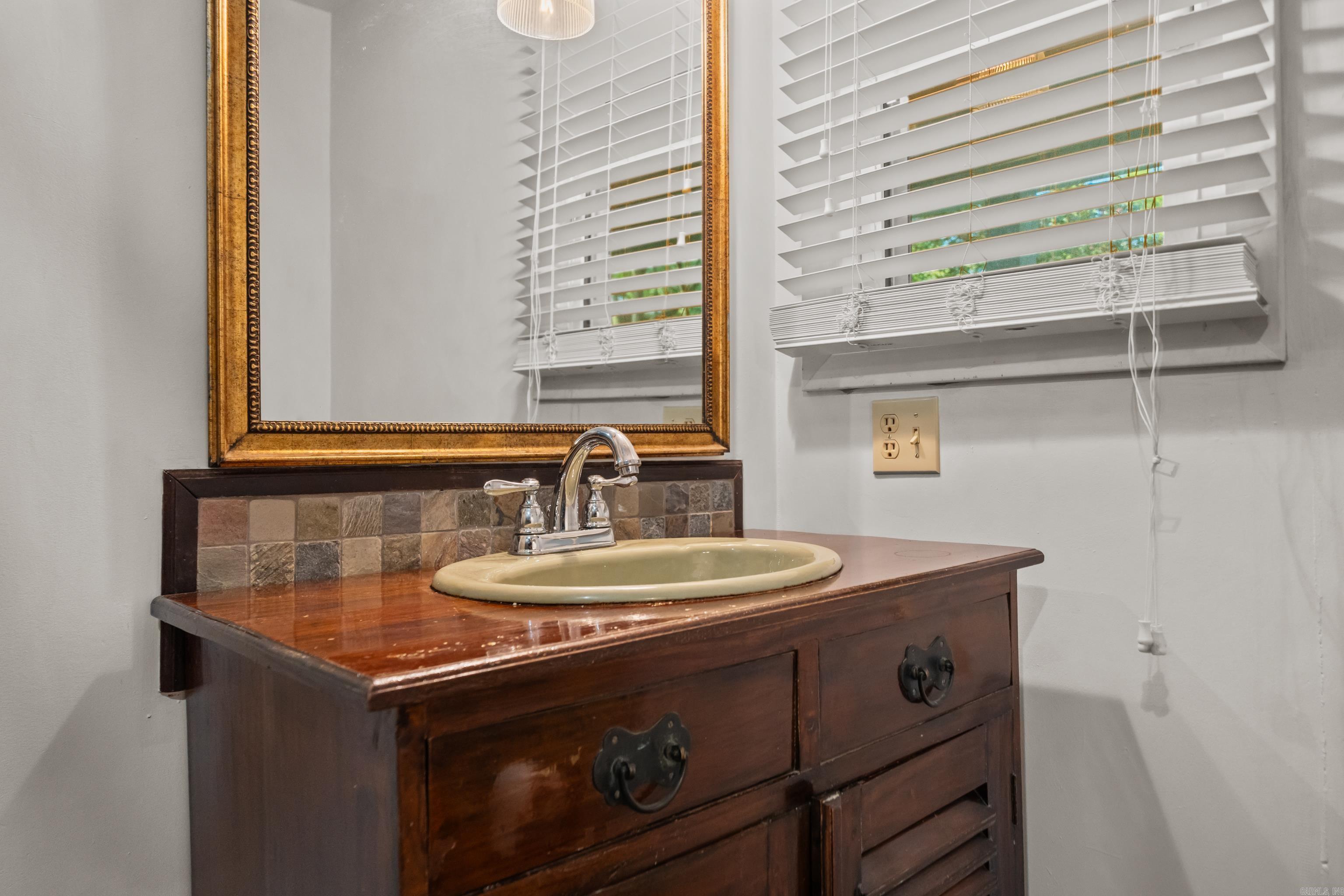 512 BEACHVIEW  Hot Springs National Park, AR