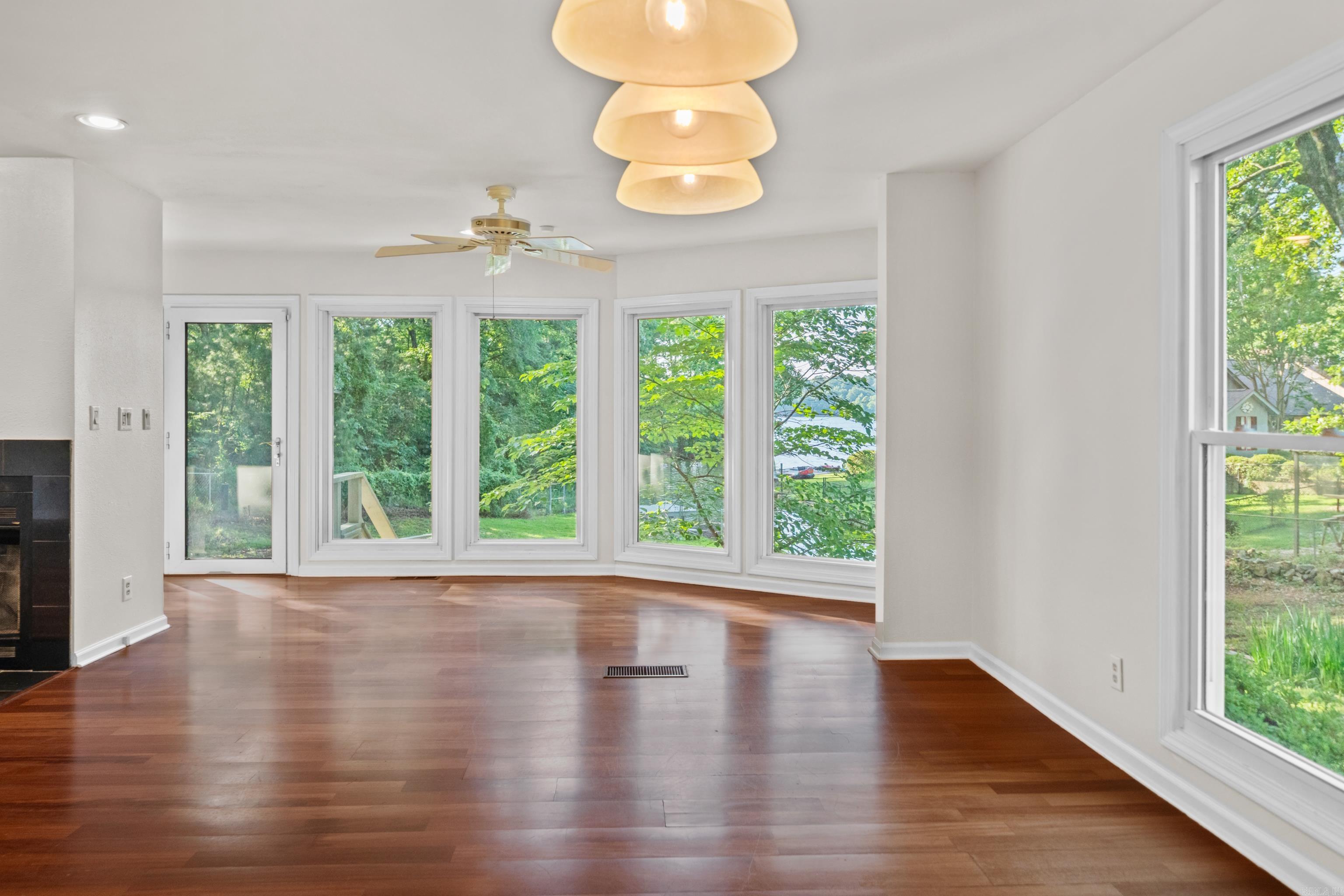 512 BEACHVIEW  Hot Springs National Park, AR