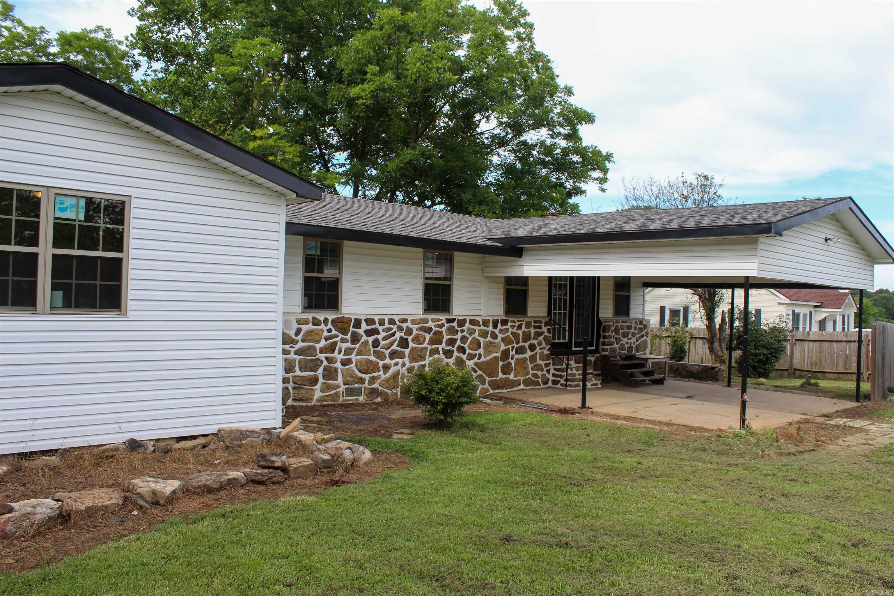 17677 N State Highway 28  Dardanelle, AR