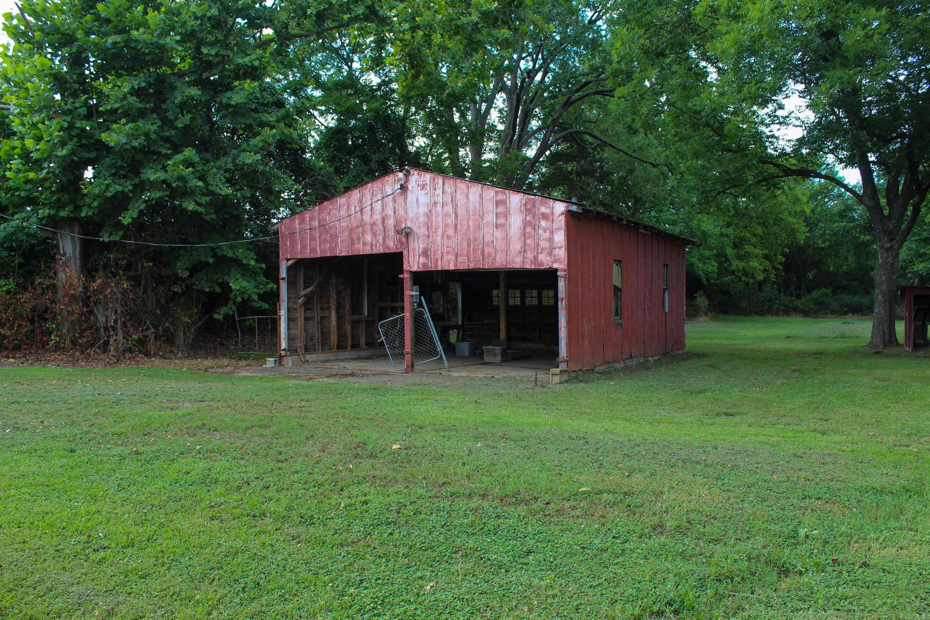 17677 N State Highway 28  Dardanelle, AR