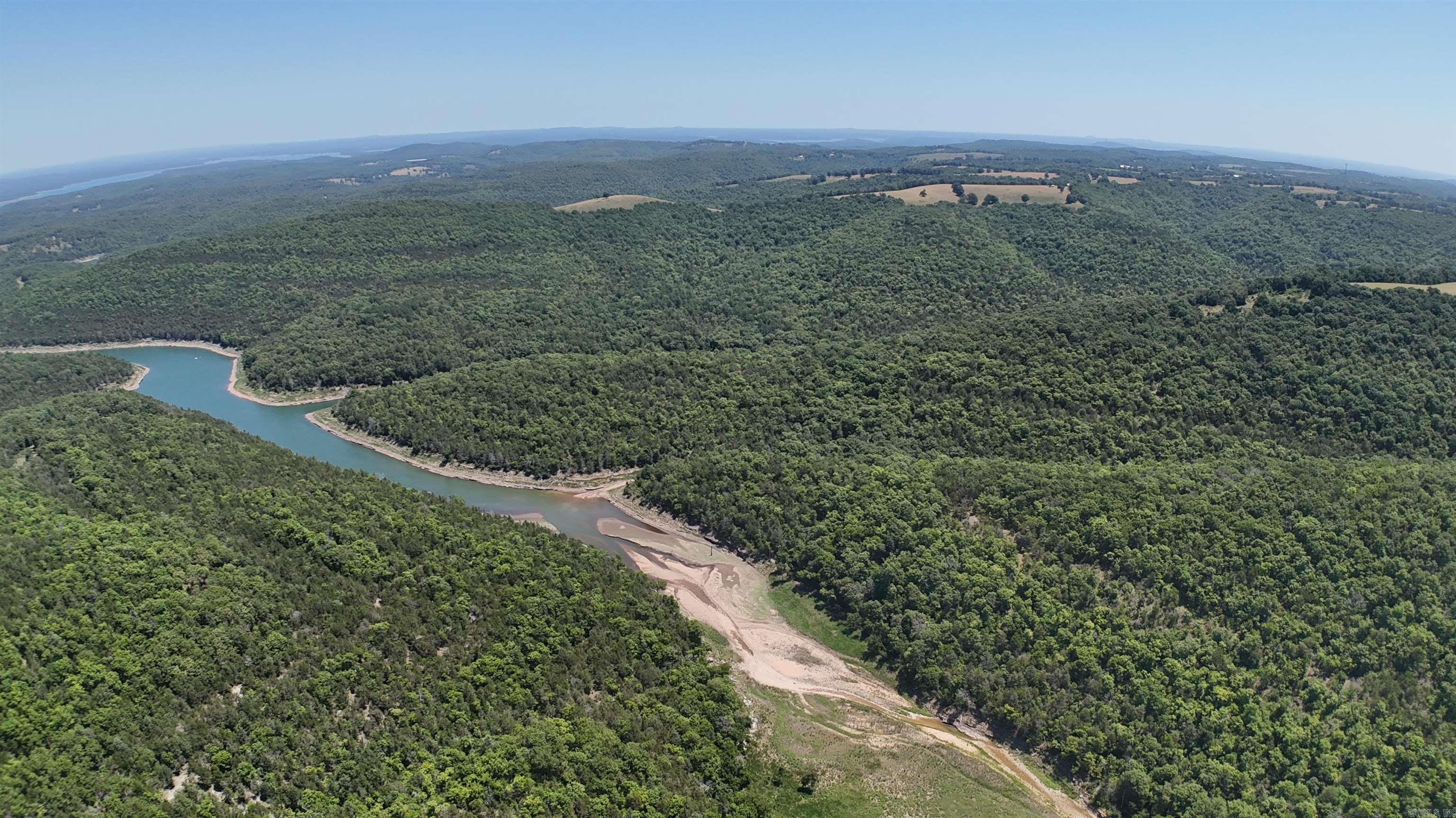 001-08943-000 Big Music Creek  Yellville, AR