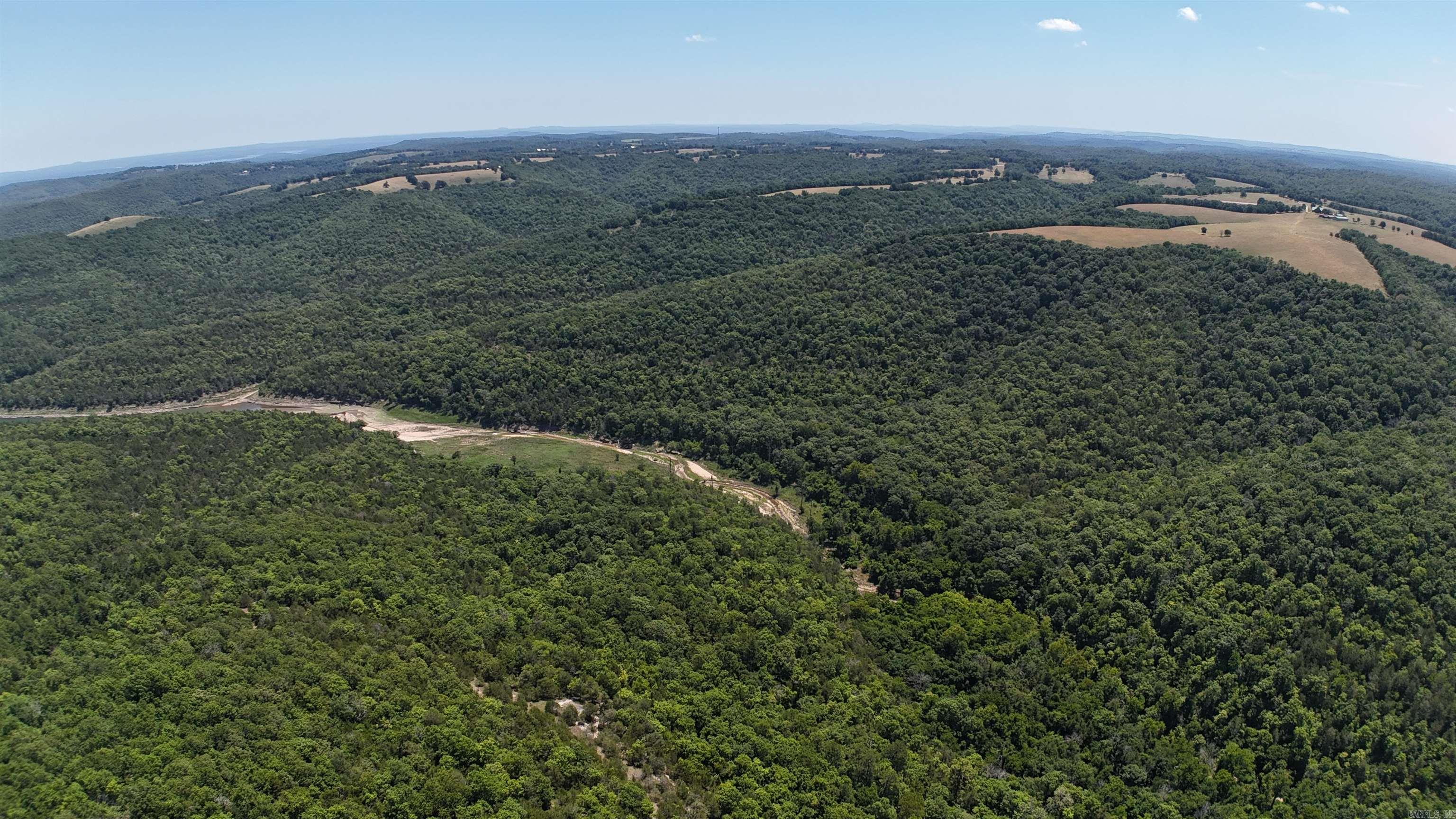 001-08943-000 Big Music Creek  Yellville, AR