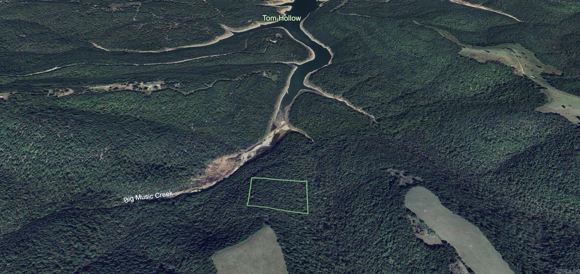 001-08943-000 Big Music Creek  Yellville, AR