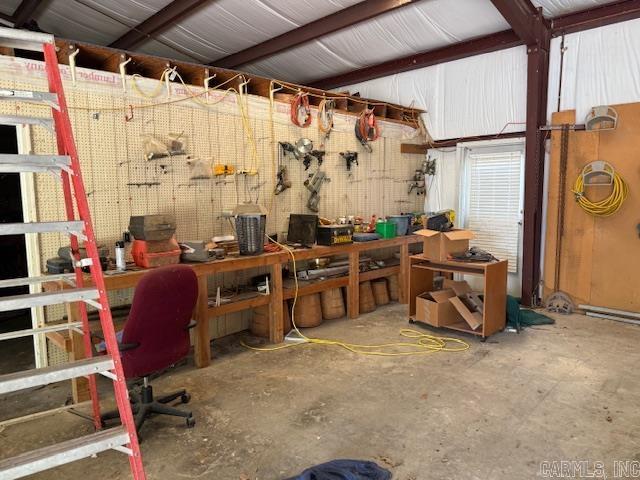 9041 N Hwy 86 Hazen, AR 72064