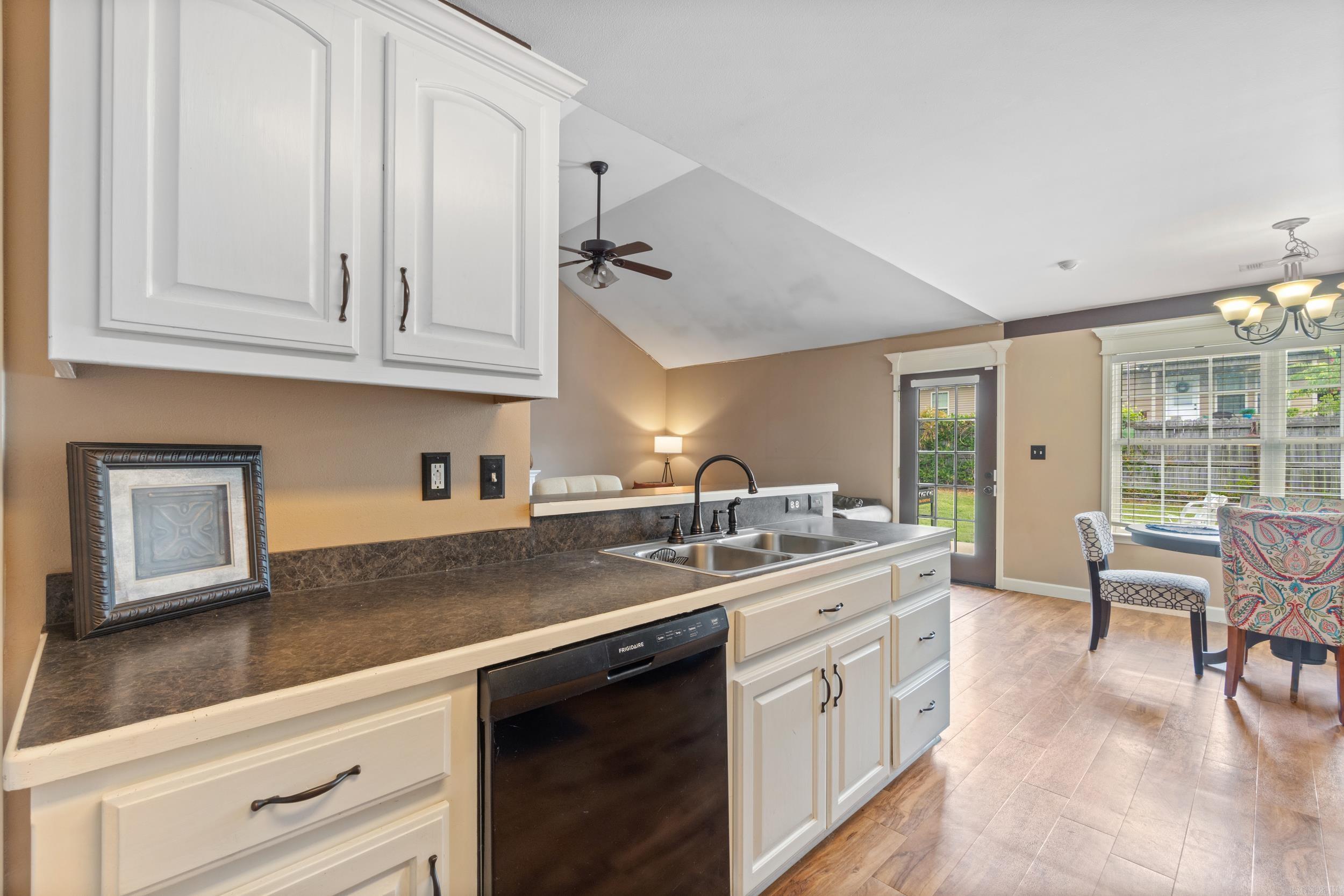 1641 White Oak Circle  Benton, AR