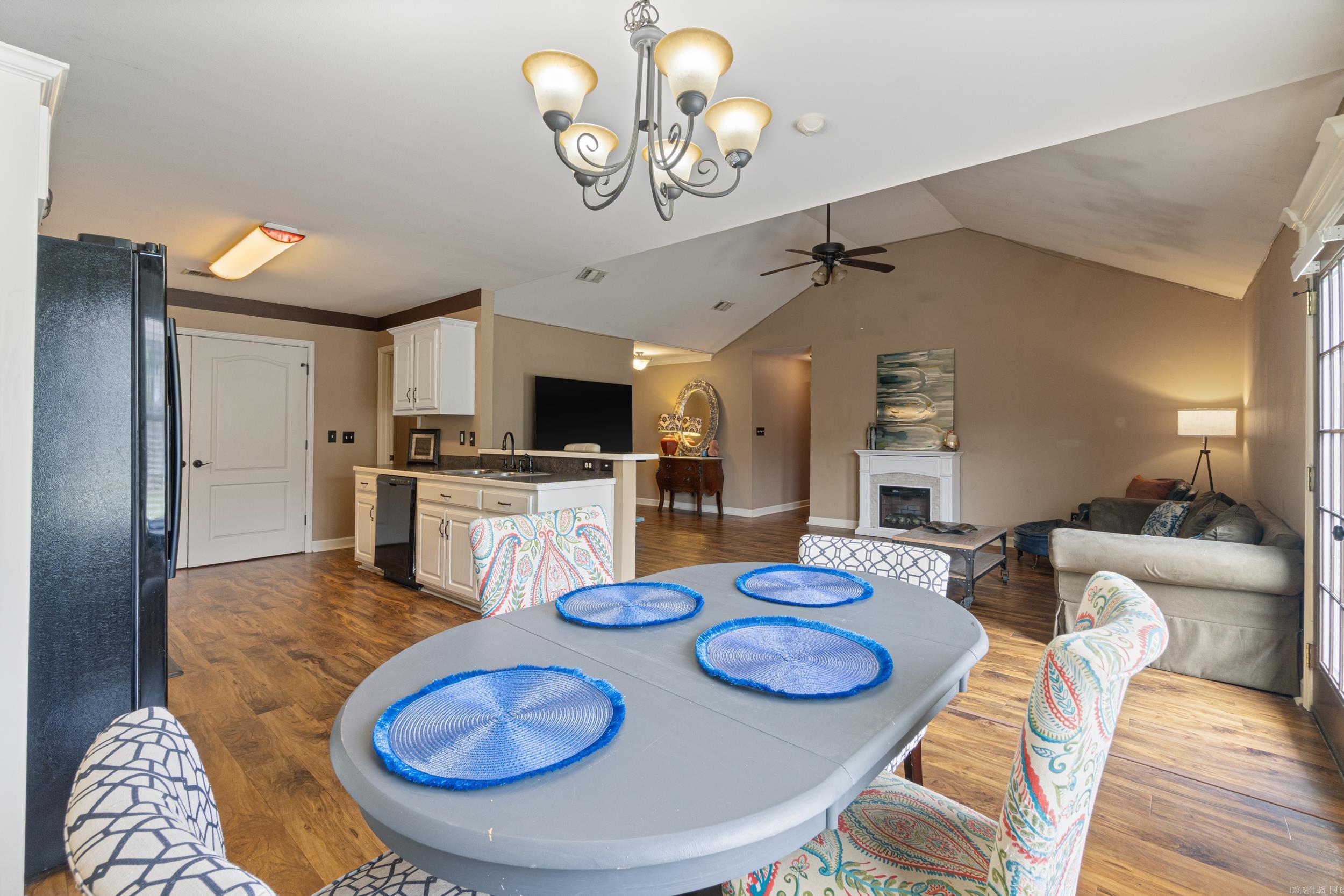 1641 White Oak Circle  Benton, AR